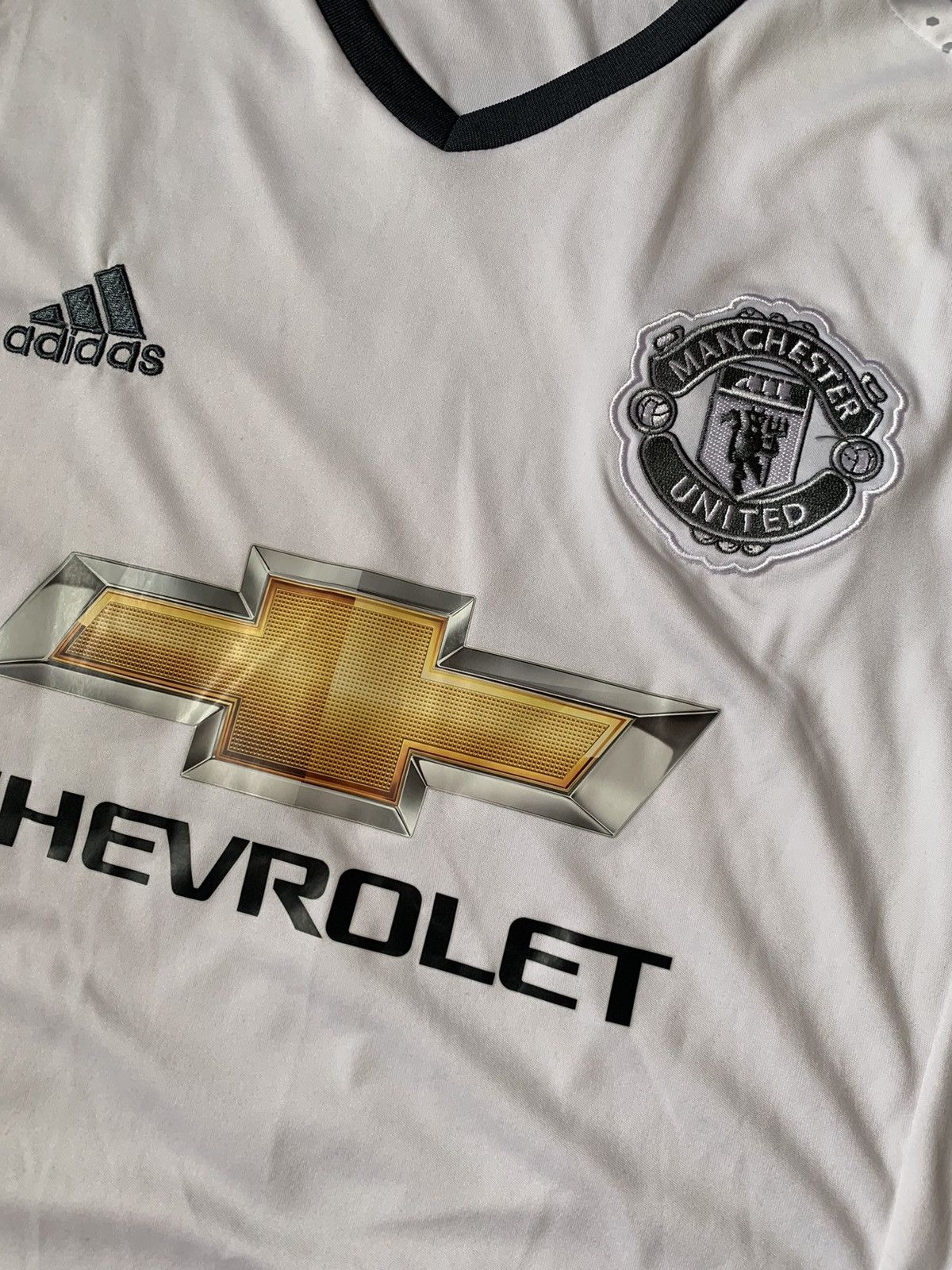 Adidas #6 Pogba Adidas Manchester United soccer jersey white Size US S / EU 44-46 / 1 - 4 Thumbnail