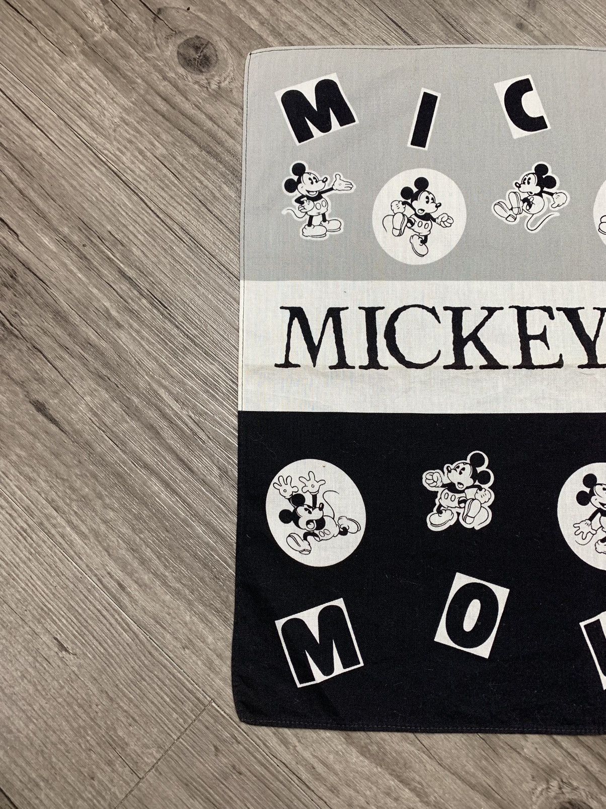 Disney Disney Mickey Handkerchief Neckerchief Pocketsquares Size ONE SIZE - 3 Thumbnail