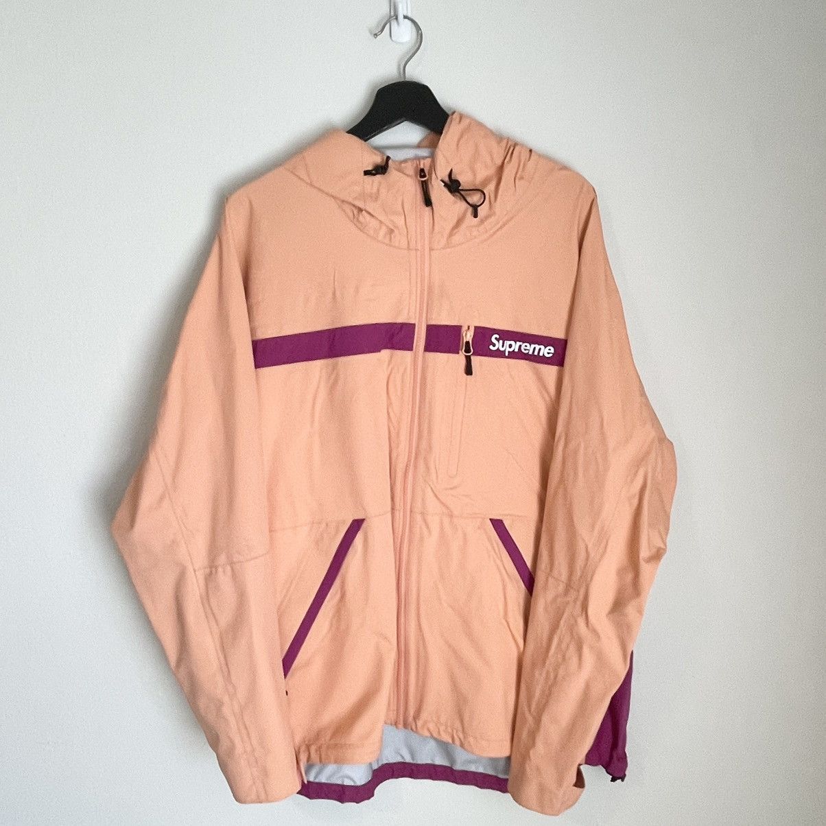 すべてのアクアリウムの種類】 シュプリーム 17SS Taped Seam Anorak 