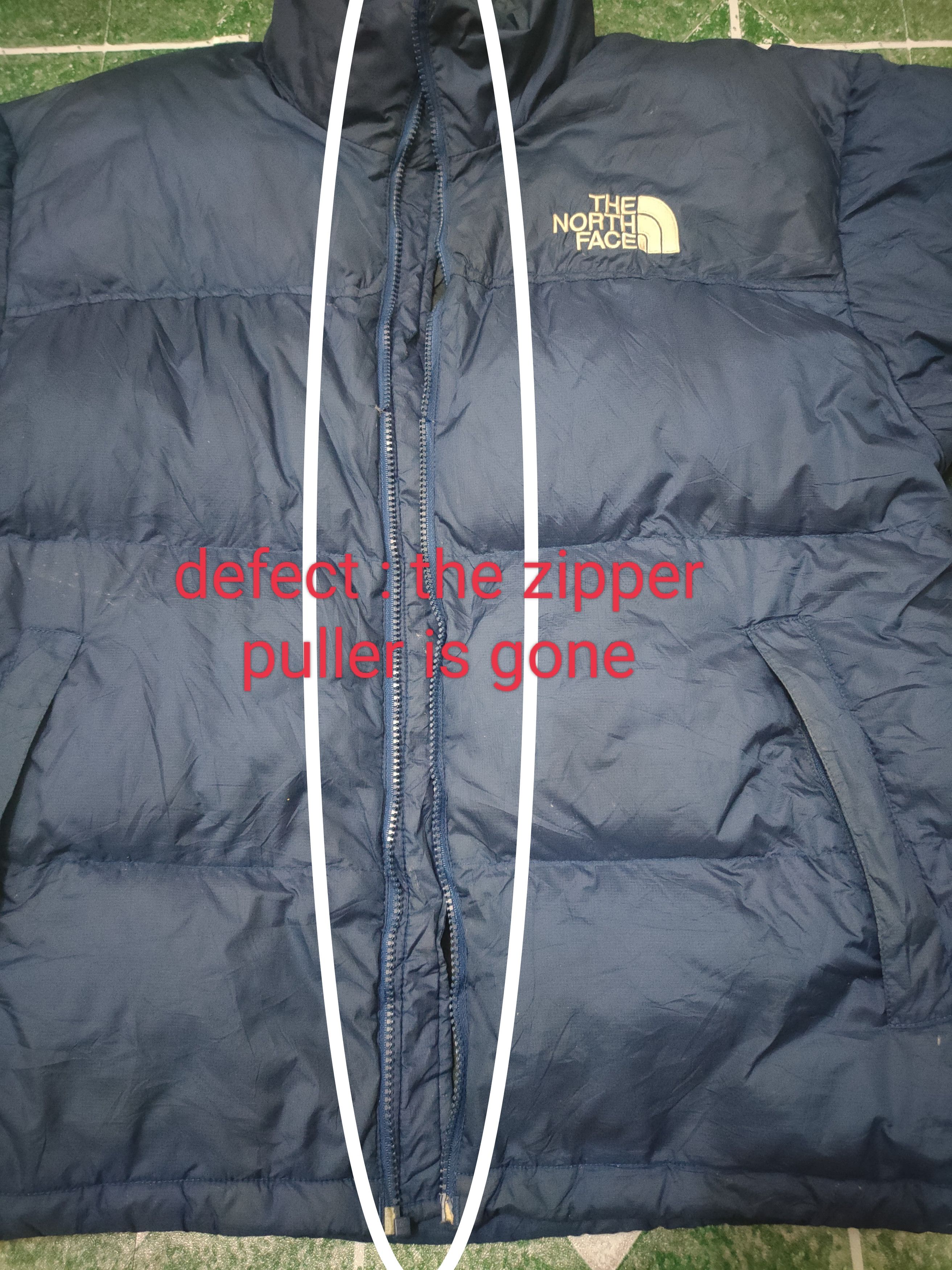 The North Face Very Distressed The North Face 700 Puffer Jacket Size US L / EU 52-54 / 3 - 20 Thumbnail
