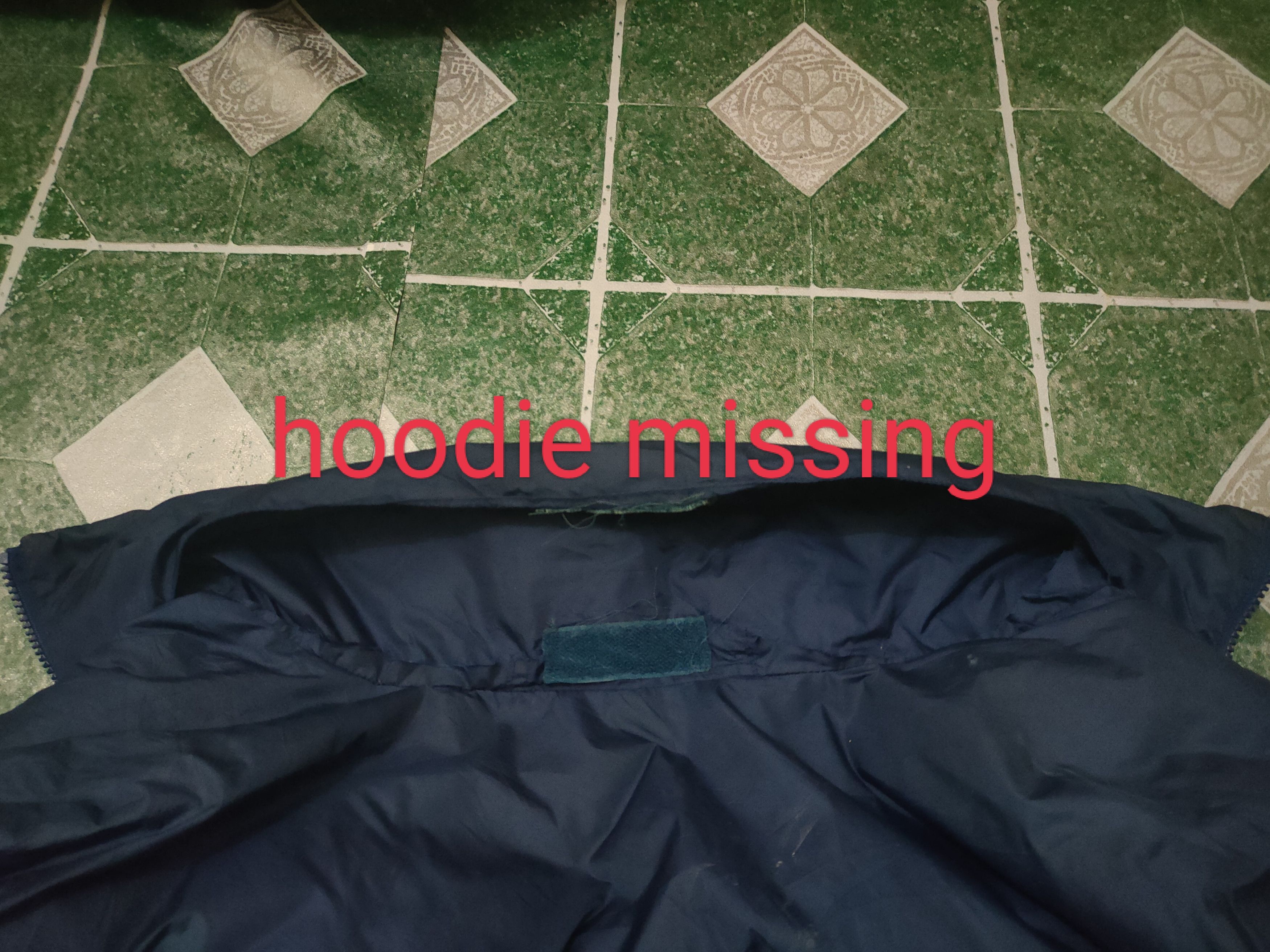 The North Face Very Distressed The North Face 700 Puffer Jacket Size US L / EU 52-54 / 3 - 24 Thumbnail