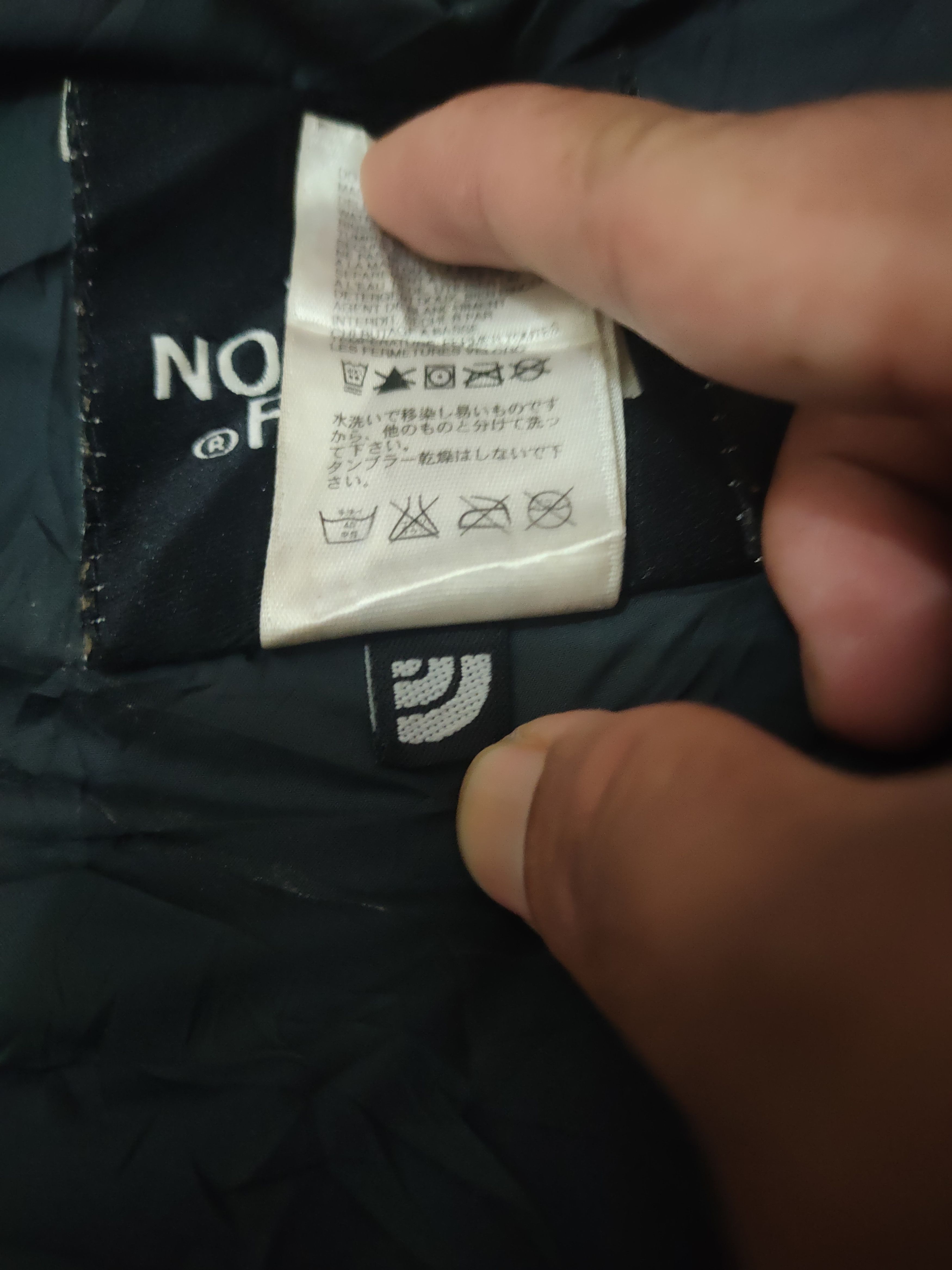 The North Face Very Distressed The North Face 700 Puffer Jacket Size US L / EU 52-54 / 3 - 6 Thumbnail