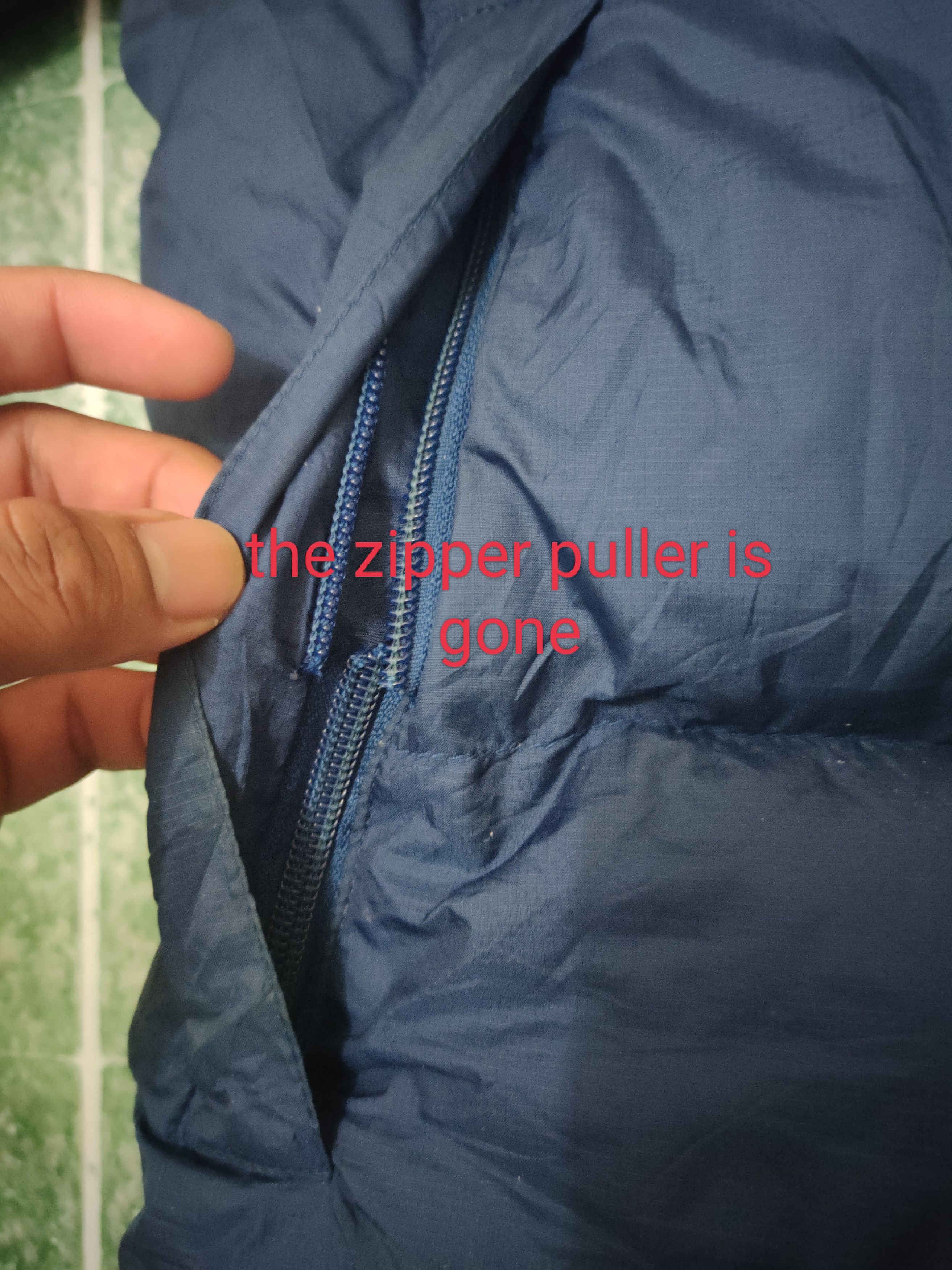 The North Face Very Distressed The North Face 700 Puffer Jacket Size US L / EU 52-54 / 3 - 21 Thumbnail