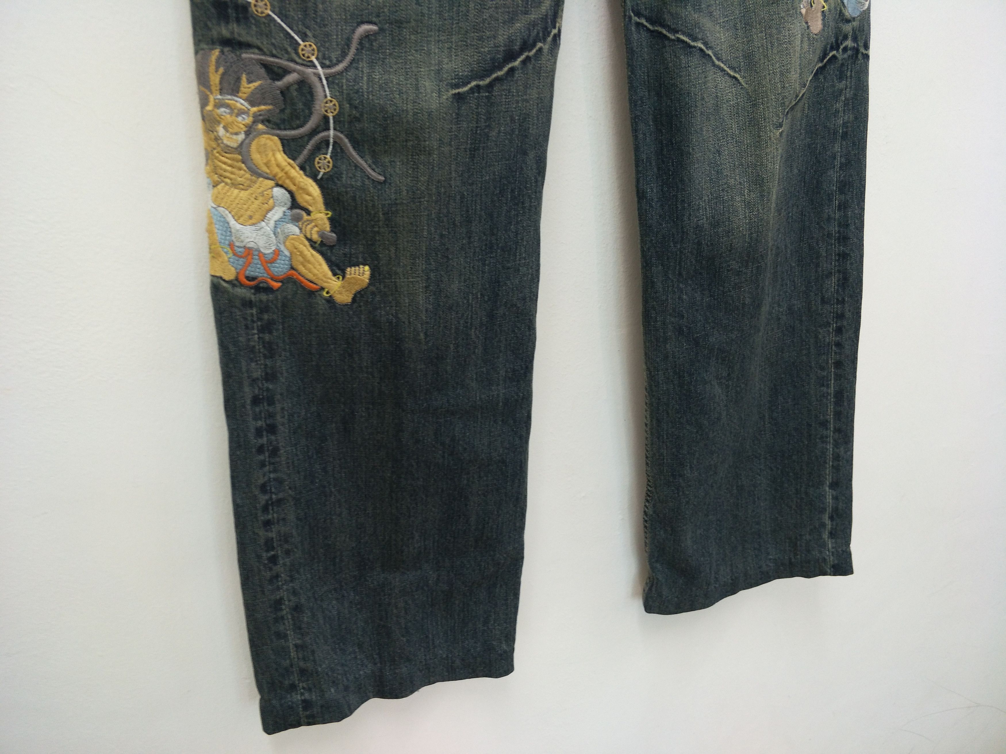 Japanese Brand Japanese Brand Karakuri Tamashi Embroider Japanese God Denim Size US 30 / EU 46 - 4 Thumbnail