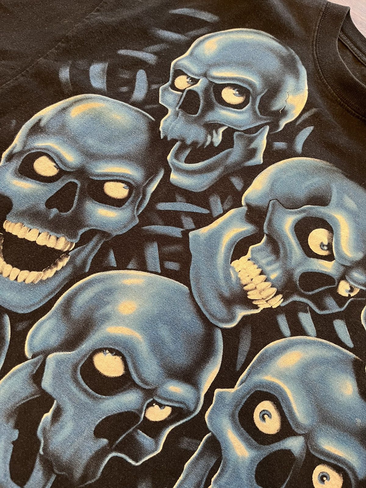 Liquid Blue Vintage Liquid Blue Skulls Tee Size US XXL / EU 58 / 5 - 4 Thumbnail