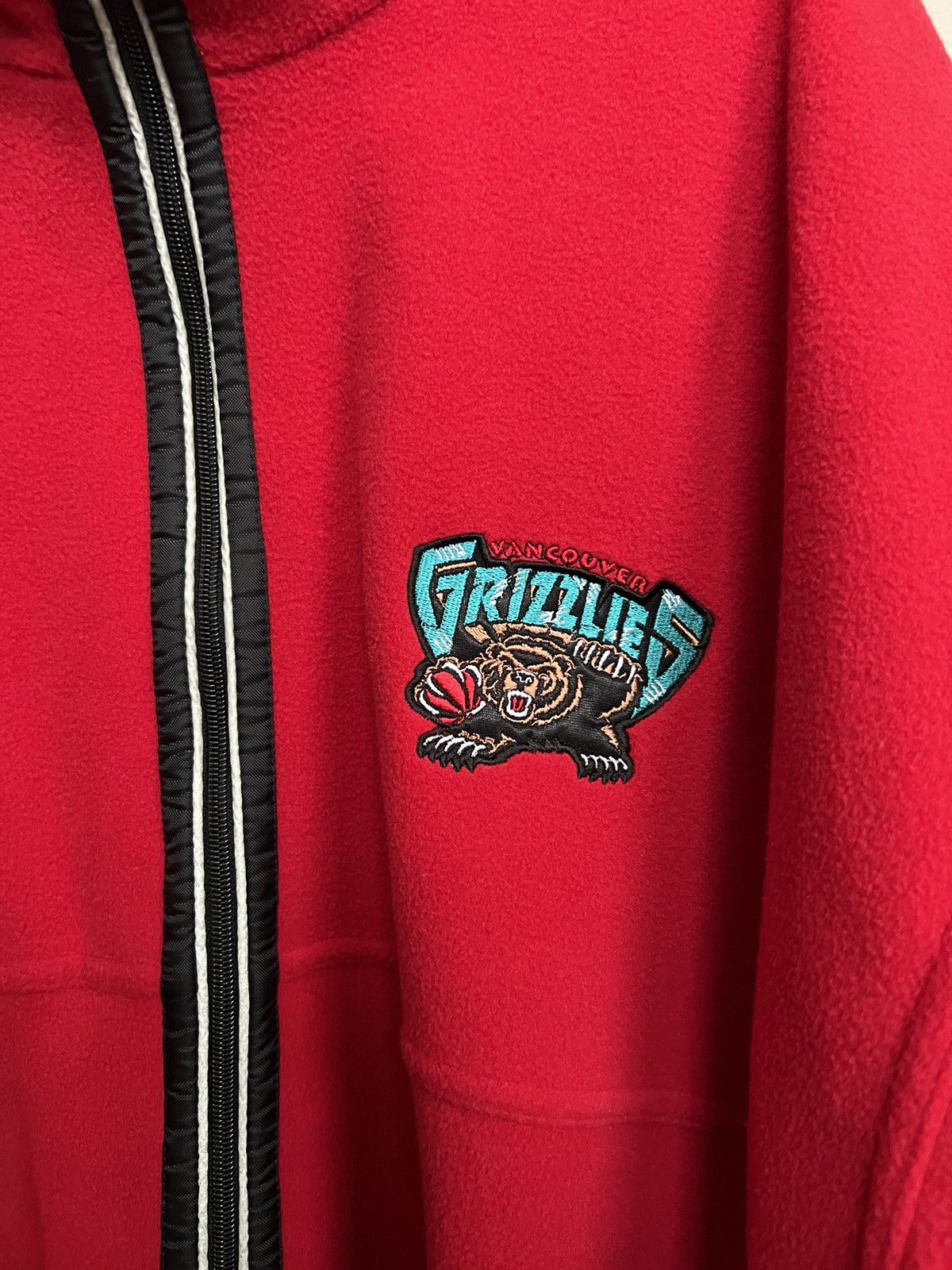 NBA × Vintage VINTAGE PRO PLAYER VACOUVER GRIZZLIES REVERSIBLE JACKET Size US XXL / EU 58 / 5 - 5 Thumbnail