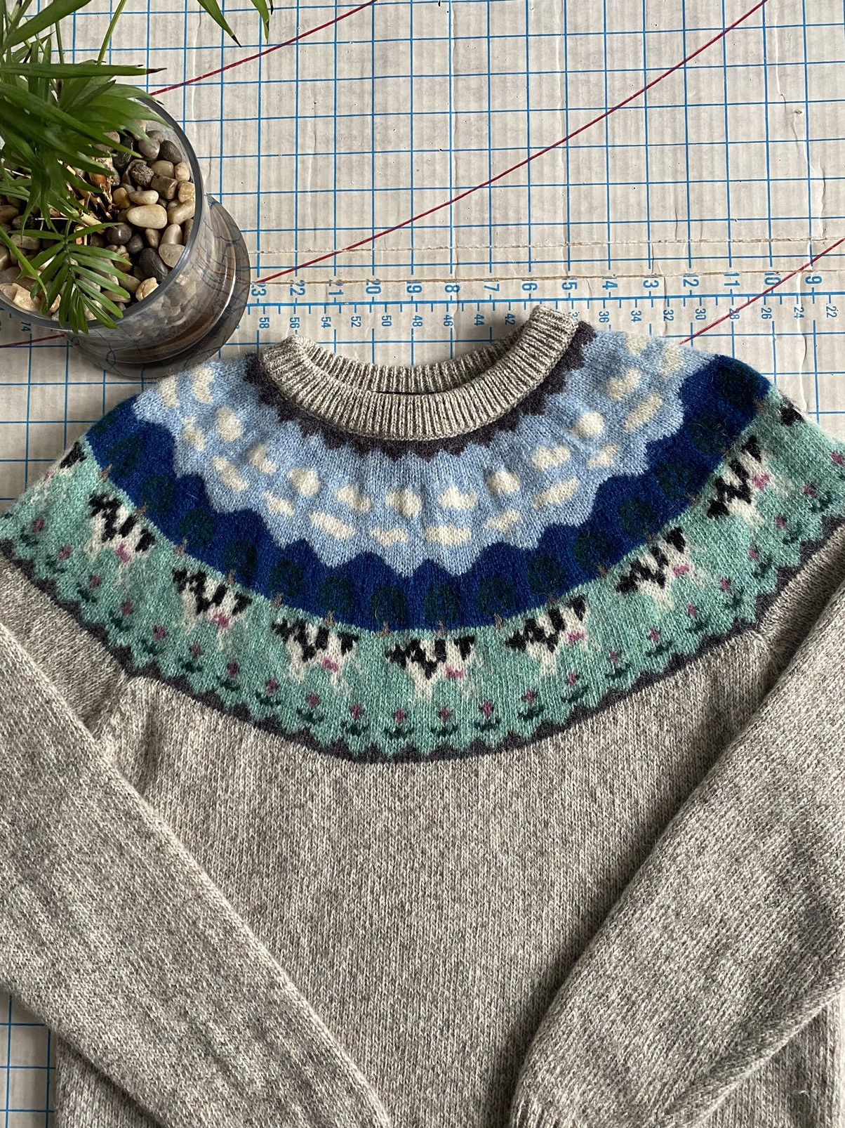 Eddie Bauer Vintage Eddie Bauer Cow Motif Knit Sweater Womens Large Size L / US 10 / IT 46 - 3 Thumbnail