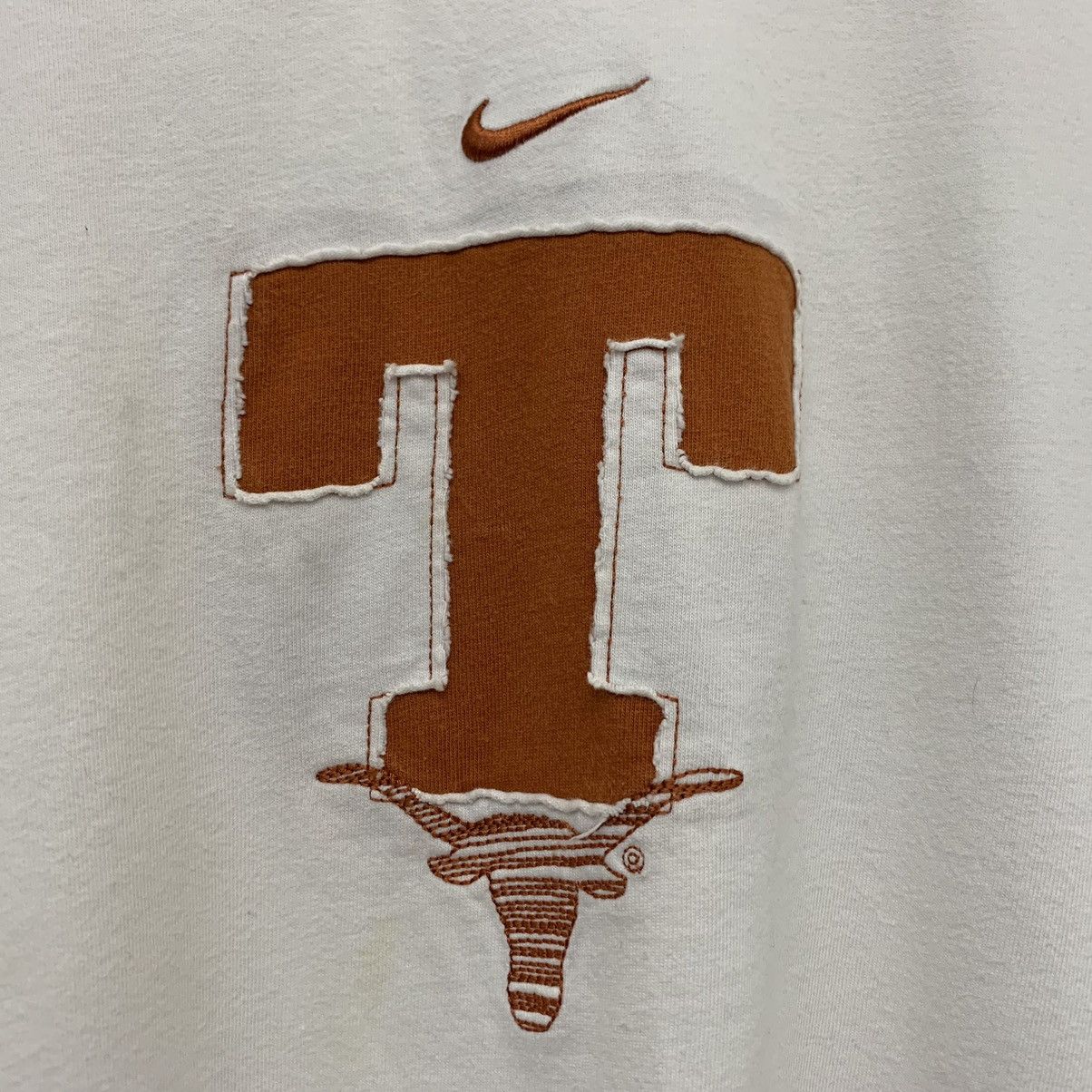 Nike Vintage Nike Center Logo Texas Longhorns Longsleeve Tshirt Size US L / EU 52-54 / 3 - 5 Thumbnail