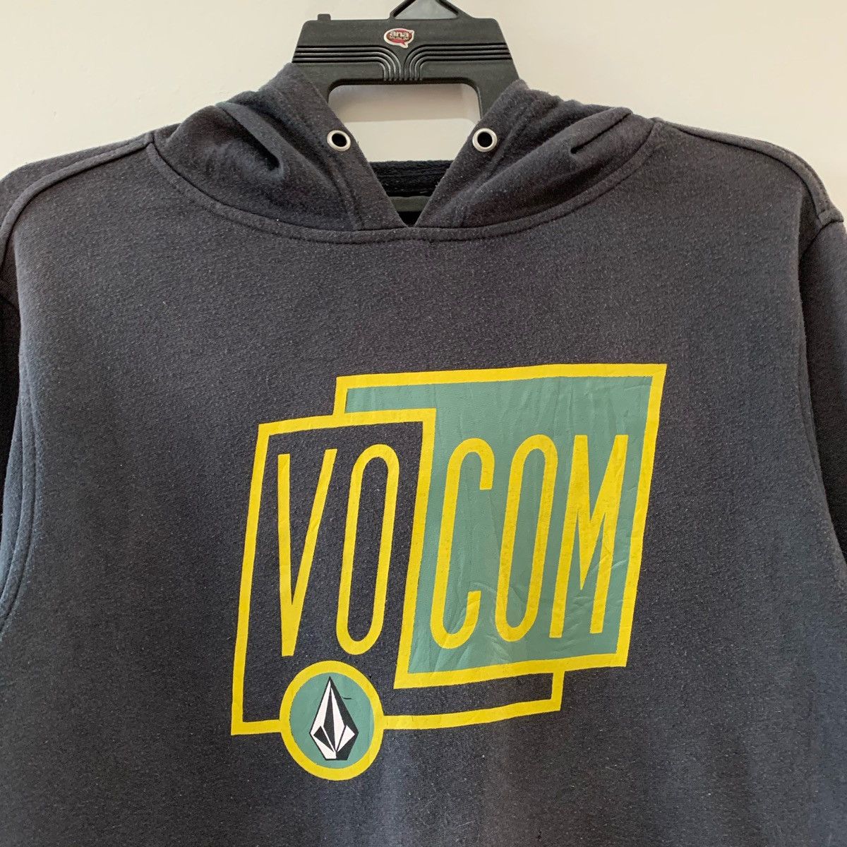Volcom VOLCOM Hoddie big spellout Size M/M Fits L Size US L / EU 52-54 / 3 - 2 Thumbnail
