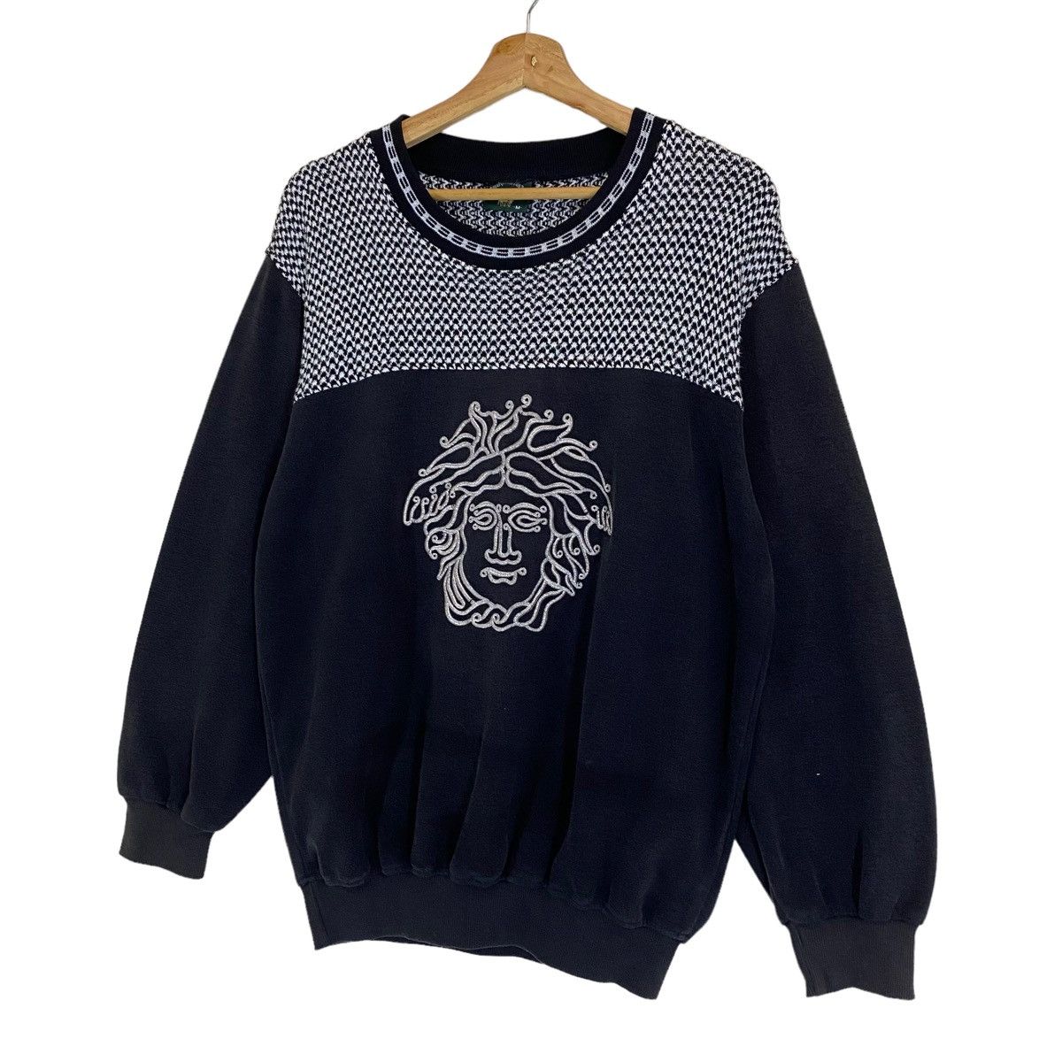 Japanese Brand Vintage 90s Royal Queens Polo Team Crewneck Sweatshirts Size US M / EU 48-50 / 2 - 3 Thumbnail