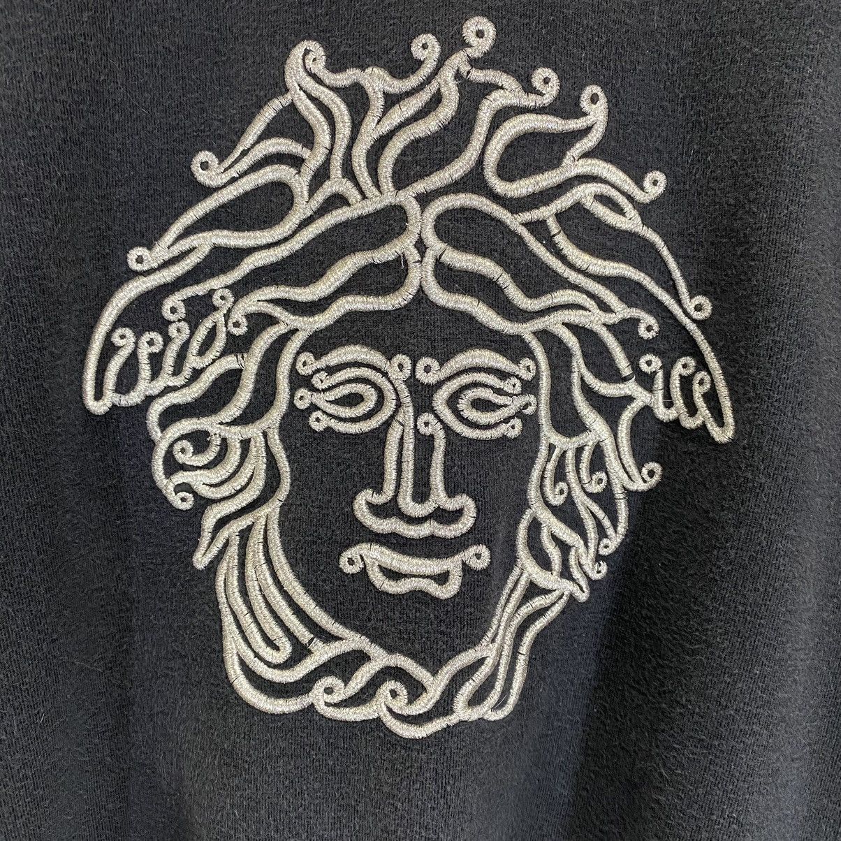 Japanese Brand Vintage 90s Royal Queens Polo Team Crewneck Sweatshirts Size US M / EU 48-50 / 2 - 5 Thumbnail