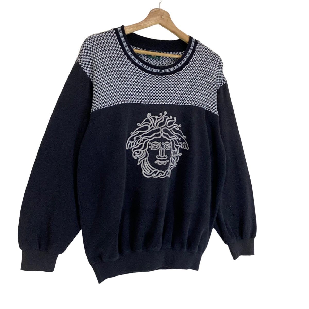 Japanese Brand Vintage 90s Royal Queens Polo Team Crewneck Sweatshirts Size US M / EU 48-50 / 2 - 2 Thumbnail
