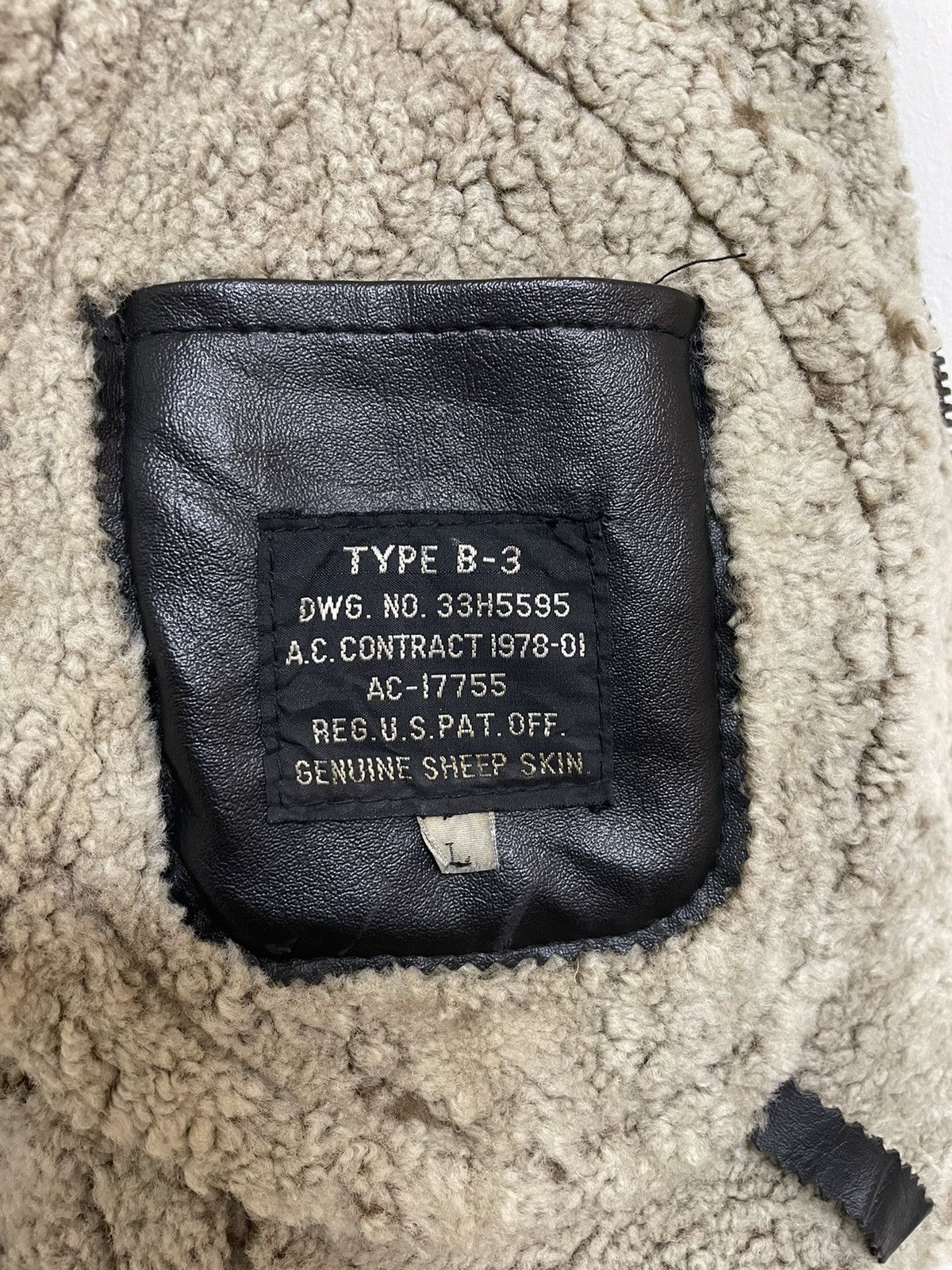 Genuine Leather × Kim Kardashian Kim Kardashian Black B3 Sheepskin Jacket Size US XL / EU 56 / 4 - 5 Thumbnail