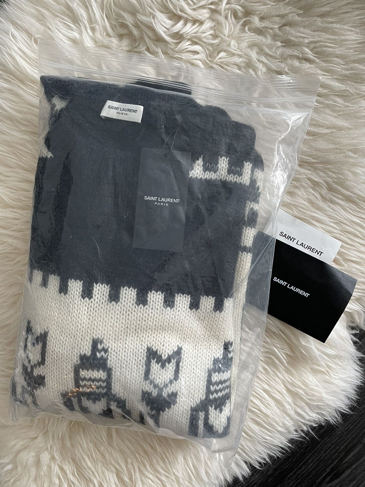 Hedi Slimane × Saint Laurent Paris × Yves Saint Laurent Rare $1,450 Value Super Runway Col Rond Graphic Sweater New Size US L / EU 52-54 / 3 - 3 Thumbnail