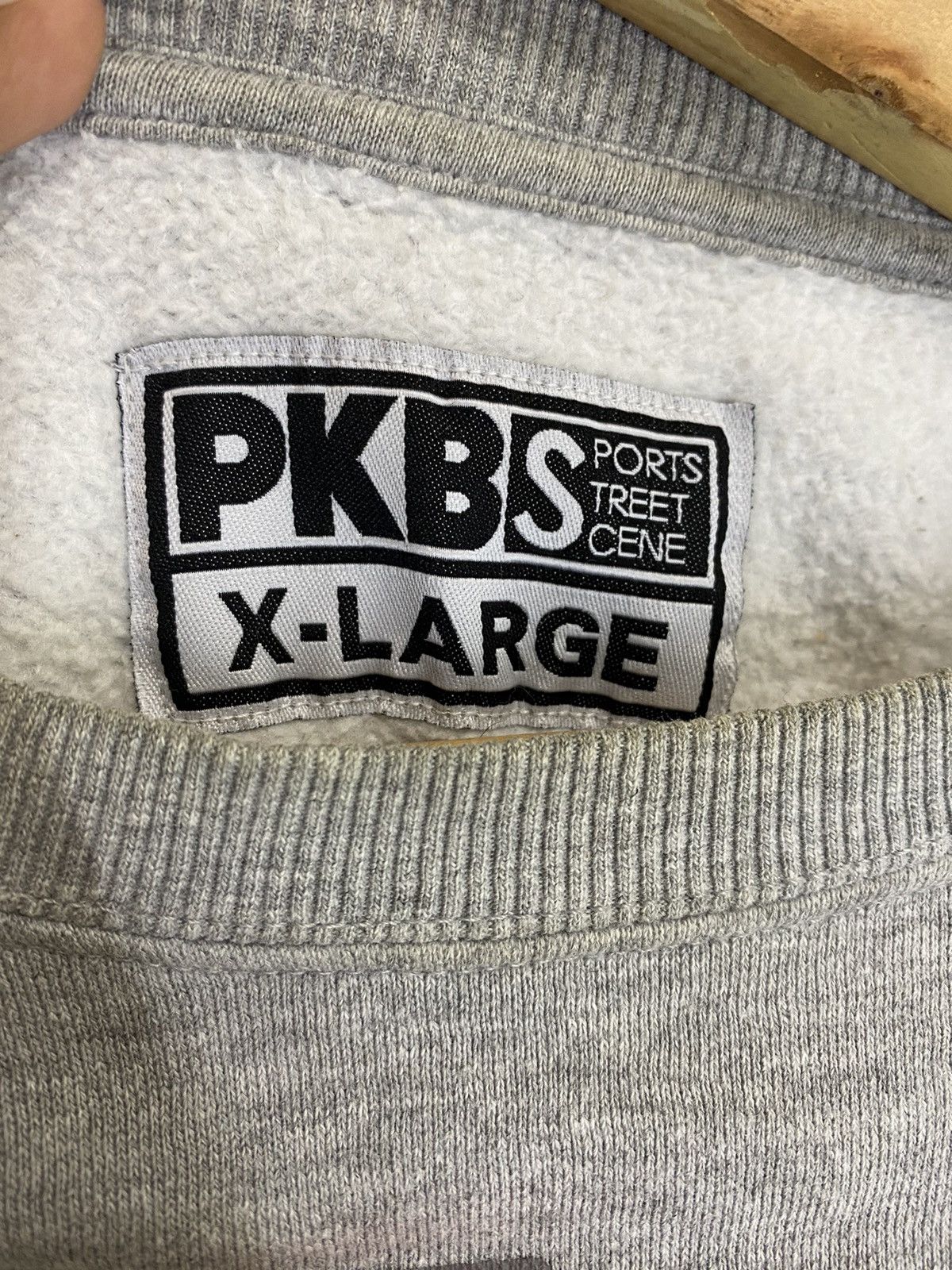 Vintage Vintage Peakaboo Hawaii Big Logo Crewneck Sweatshirt Size M Size US M / EU 48-50 / 2 - 9 Thumbnail