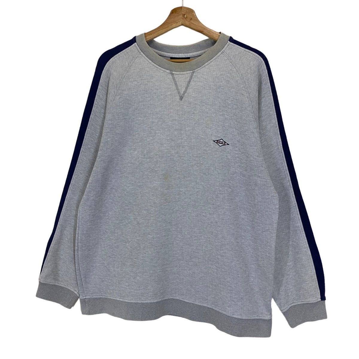 Golden Bear × Vintage Vintage 90s Bear Surf Crewneck Sweatshirt Size L Size US L / EU 52-54 / 3 - 3 Thumbnail
