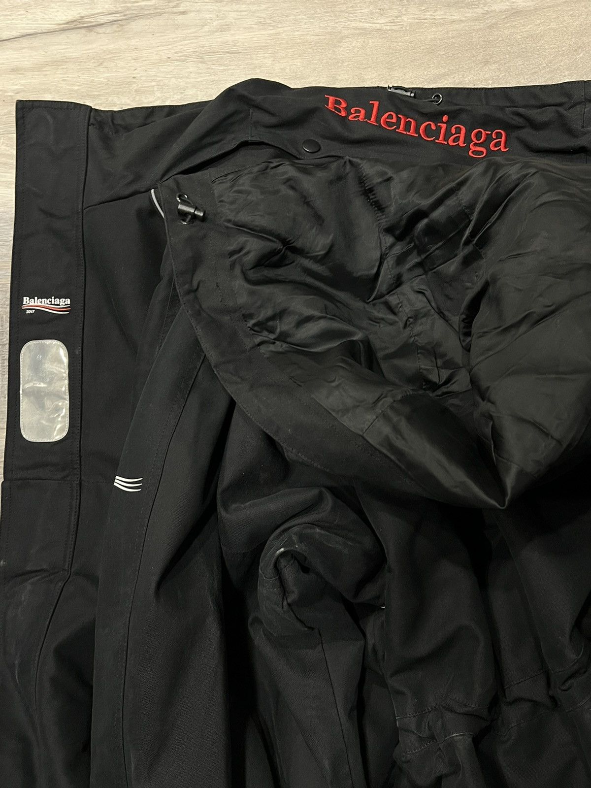 Balenciaga Balenciaga C Shape Parka Size US L / EU 52-54 / 3 - 4 Thumbnail