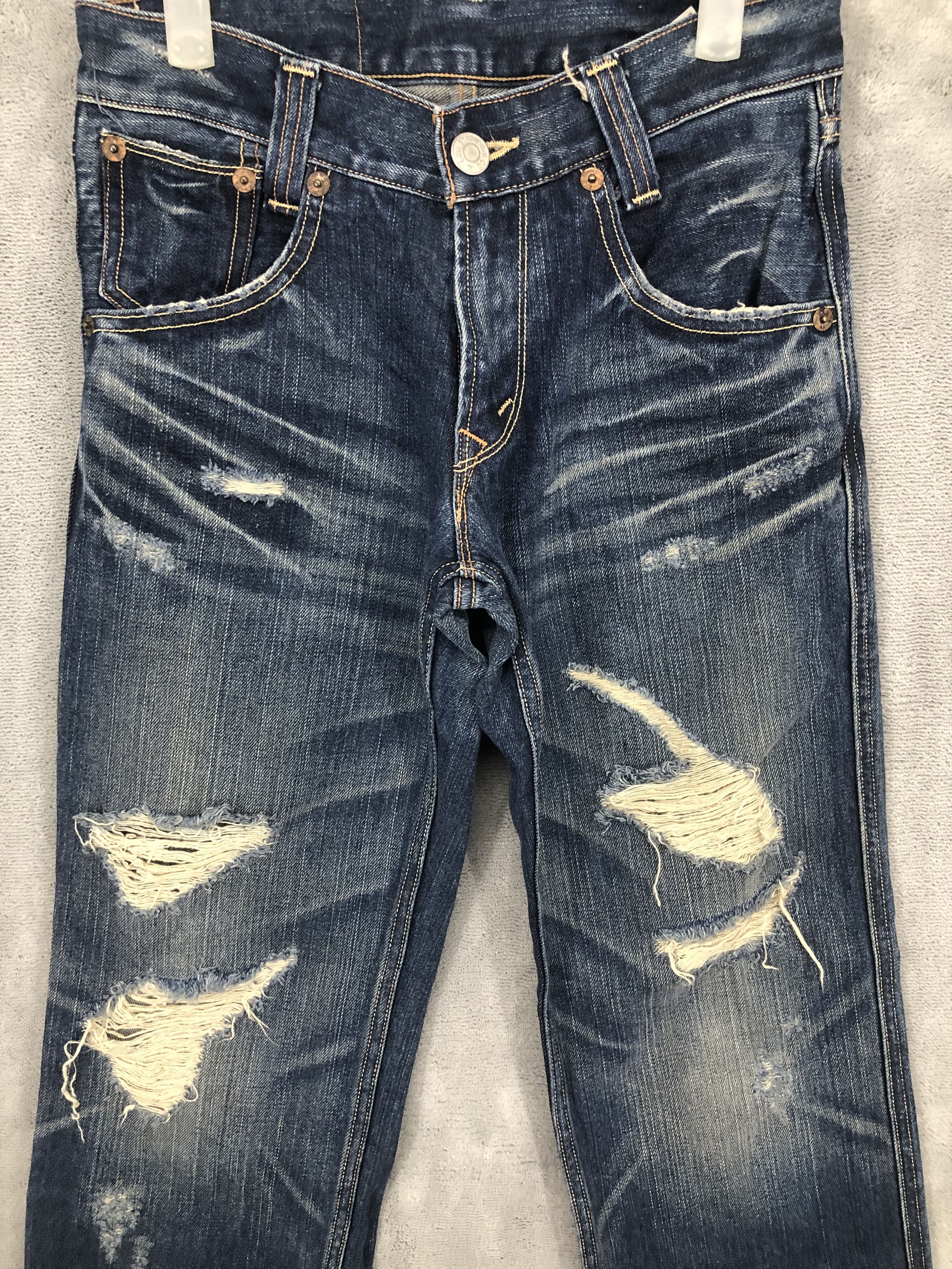 Levi's Levis 702 Distressed Jeans 28x30 - T78 Size US 28 / EU 44 - 3 Thumbnail
