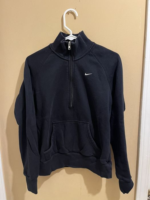 nike reissue half zip