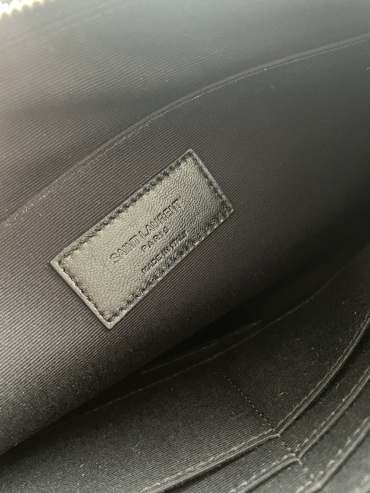 Hedi Slimane × Saint Laurent Paris × Yves Saint Laurent Brand NEW Saint Laurent Runway Leather Bag with Studs Size ONE SIZE - 4 Thumbnail