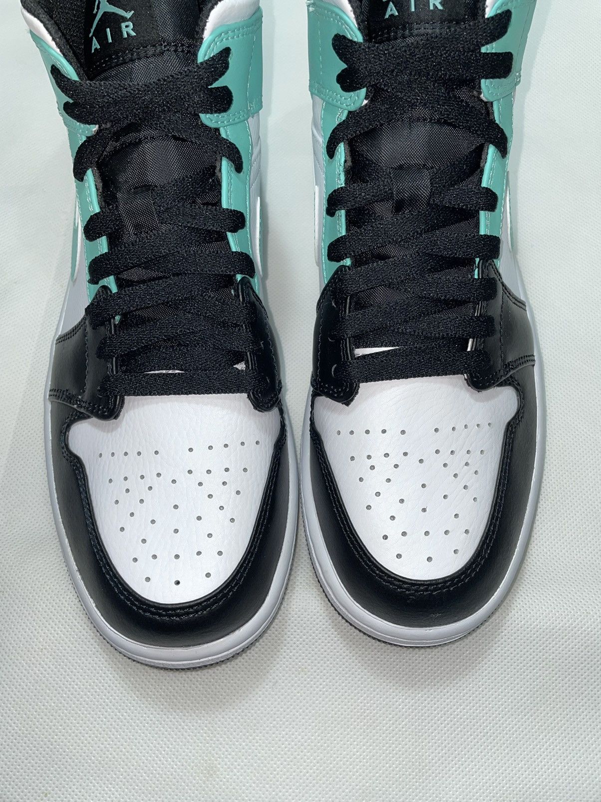 Nike Air jordan 1 Mid igloo nike turqoise tropical twist diamond Size US 9 / EU 42 - 10 Thumbnail