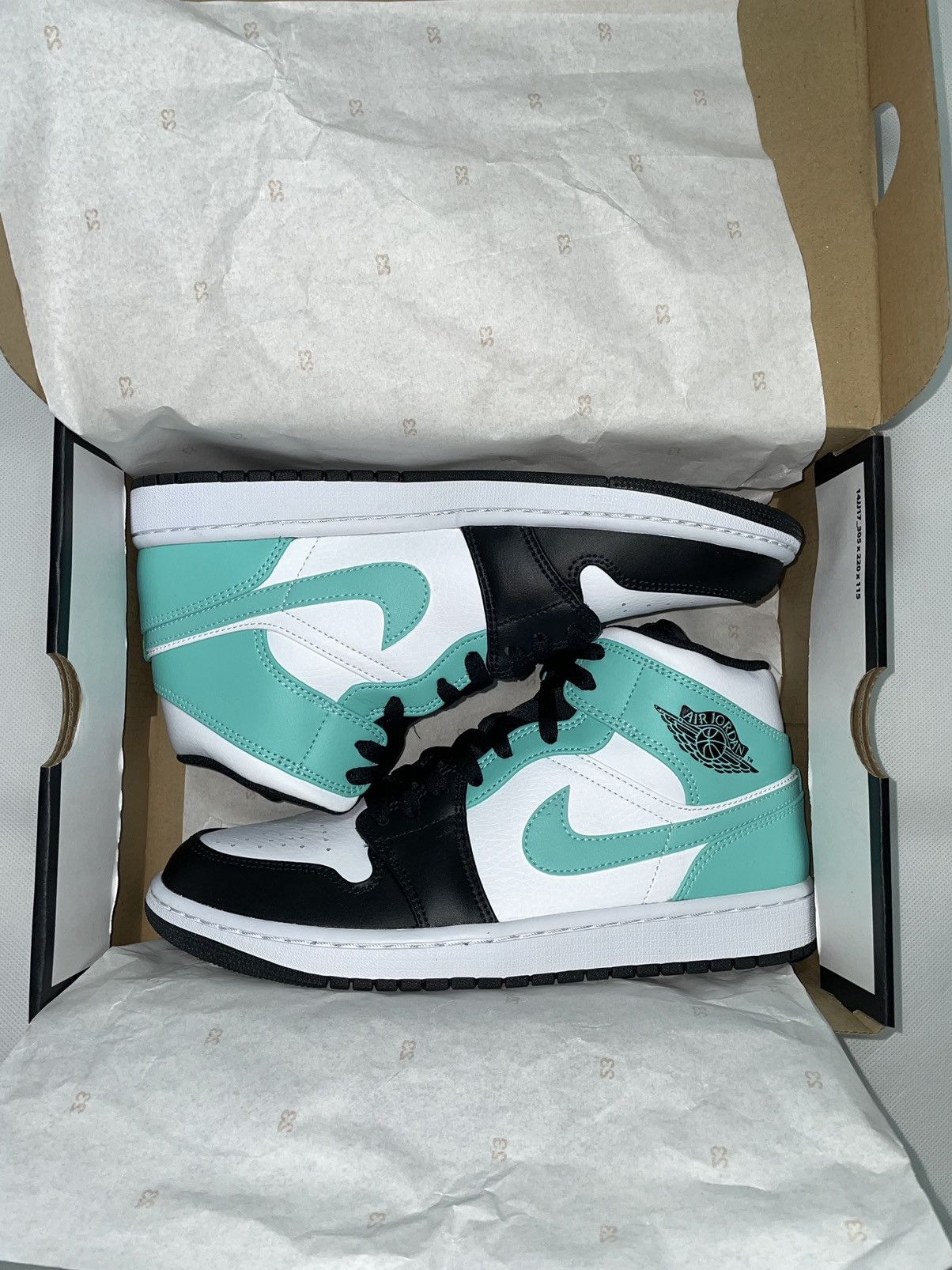 Nike Air jordan 1 Mid igloo nike turqoise tropical twist diamond Size US 9 / EU 42 - 5 Thumbnail