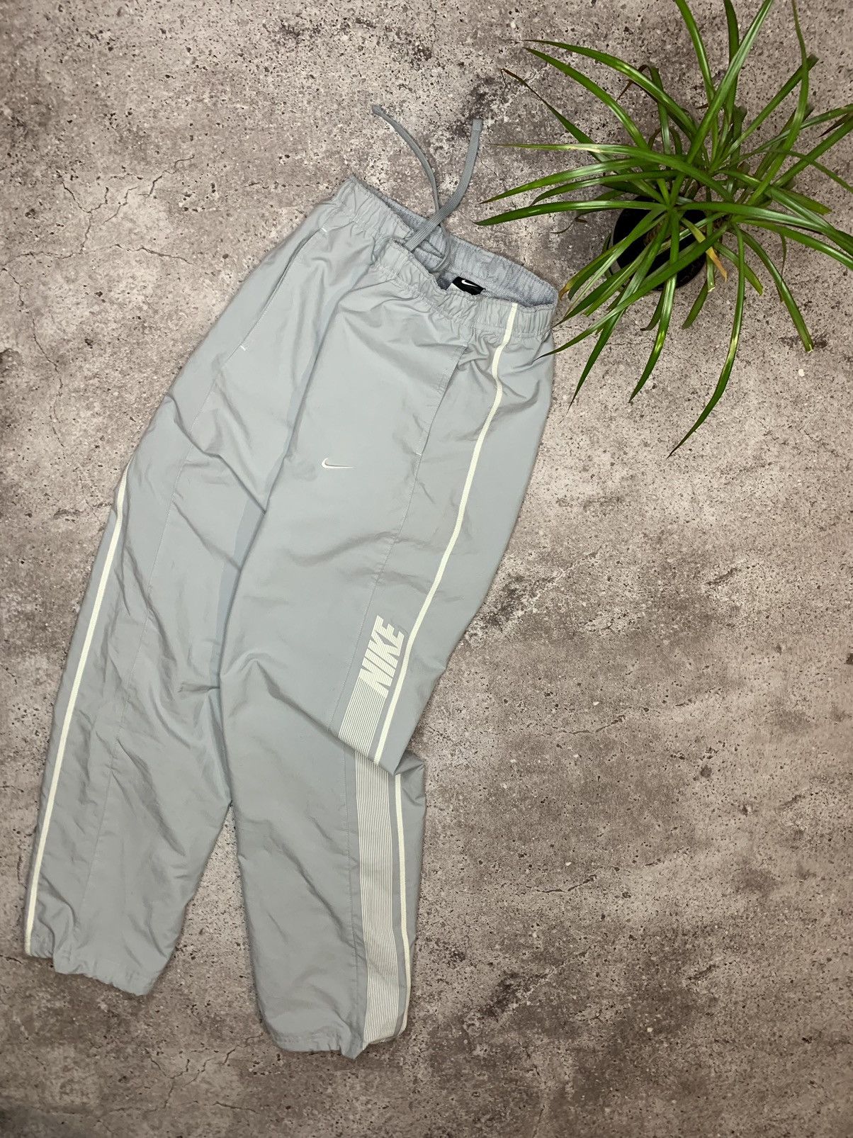 Nike × Vintage Vintage Nike Y2K Track Pants Drill Jogger Mini Swoosh Size US 30 / EU 46 - 2 Thumbnail