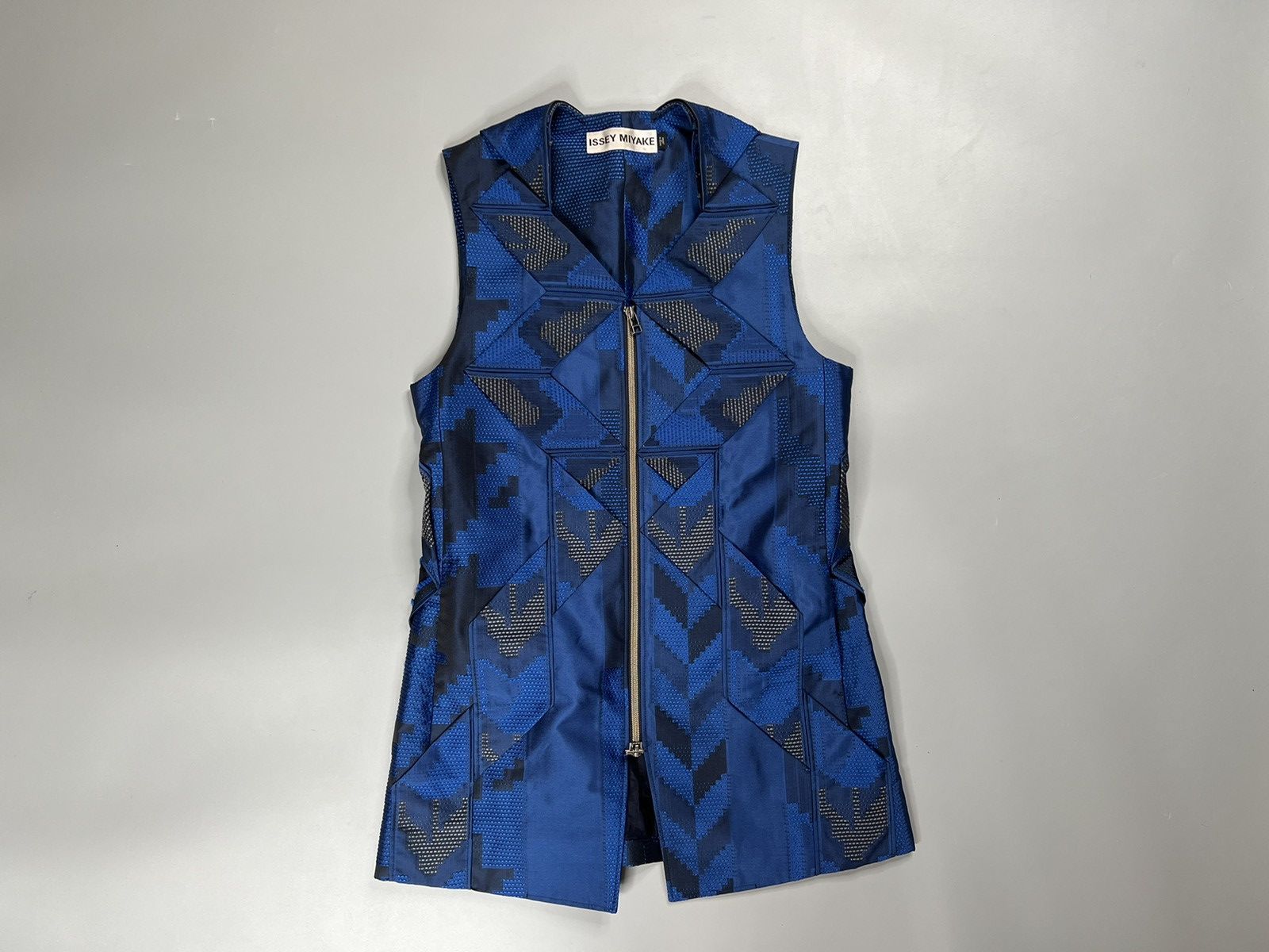 Issey Miyake Issey Miyake F/W11 Origami Vest Size M / US 6-8 / IT 42-44 - 3 Thumbnail