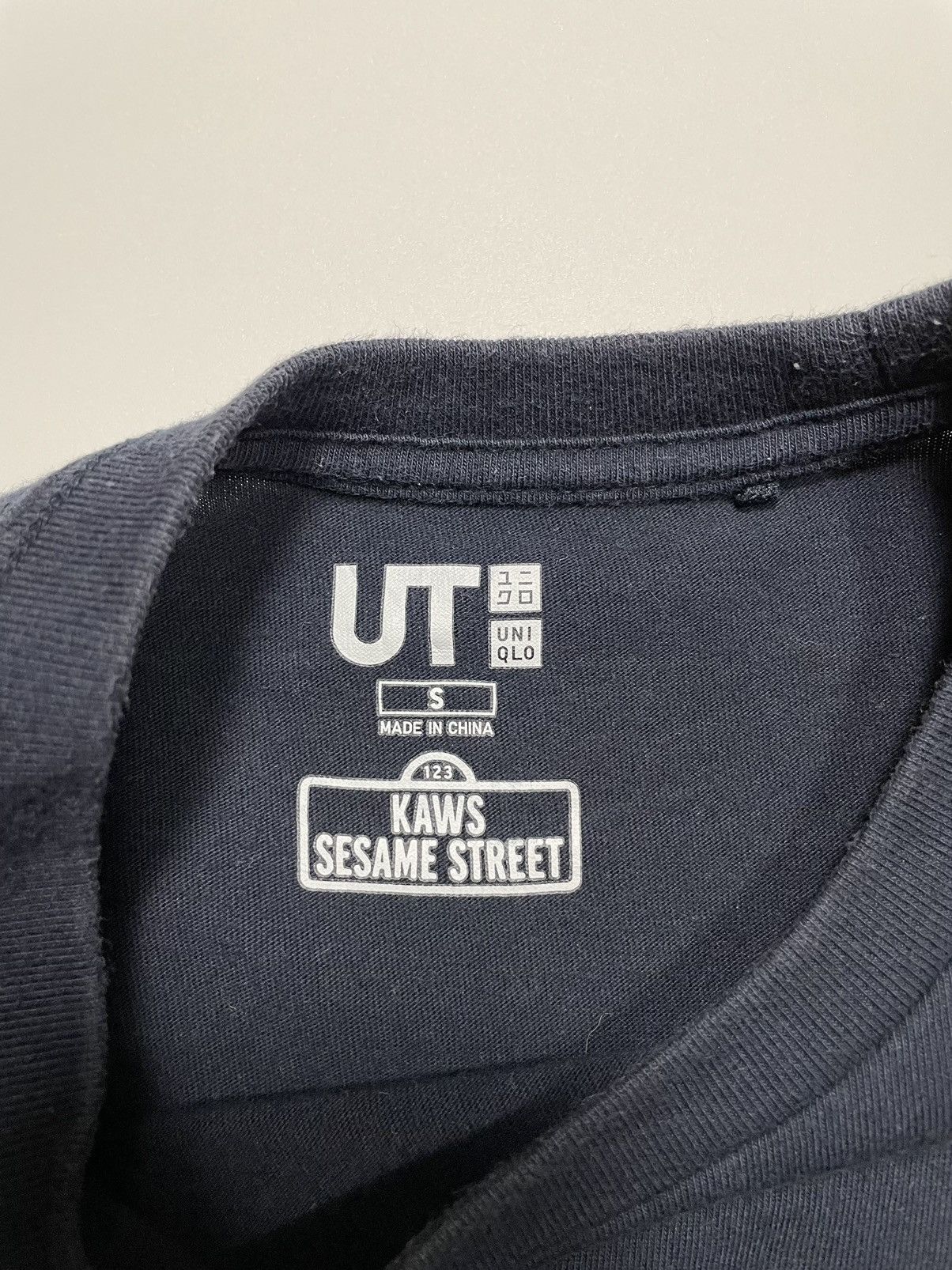 Kaws × Vintage Vintage kaws Sesame Street Big bird small logo single stitc Size US S / EU 44-46 / 1 - 6 Thumbnail