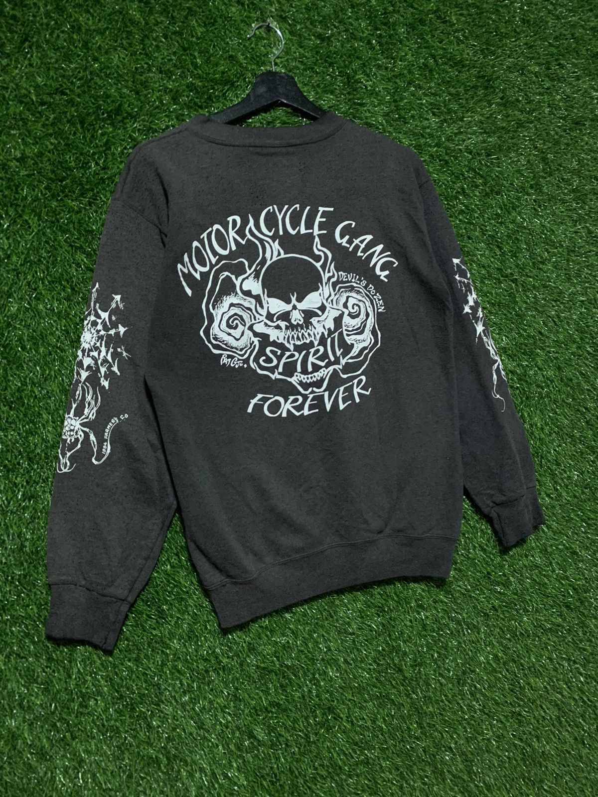 Vintage Vintage Devil Dozen Motorcycle Gang Sweatshirt Size US S / EU 44-46 / 1 - 6 Thumbnail