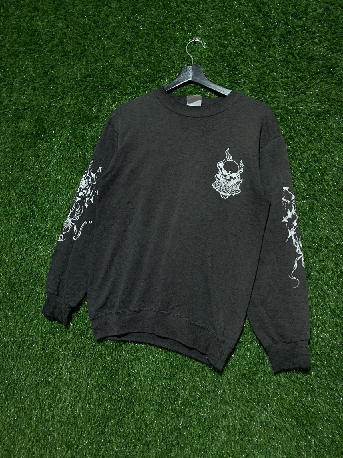 Vintage Vintage Devil Dozen Motorcycle Gang Sweatshirt Size US S / EU 44-46 / 1 - 3 Thumbnail
