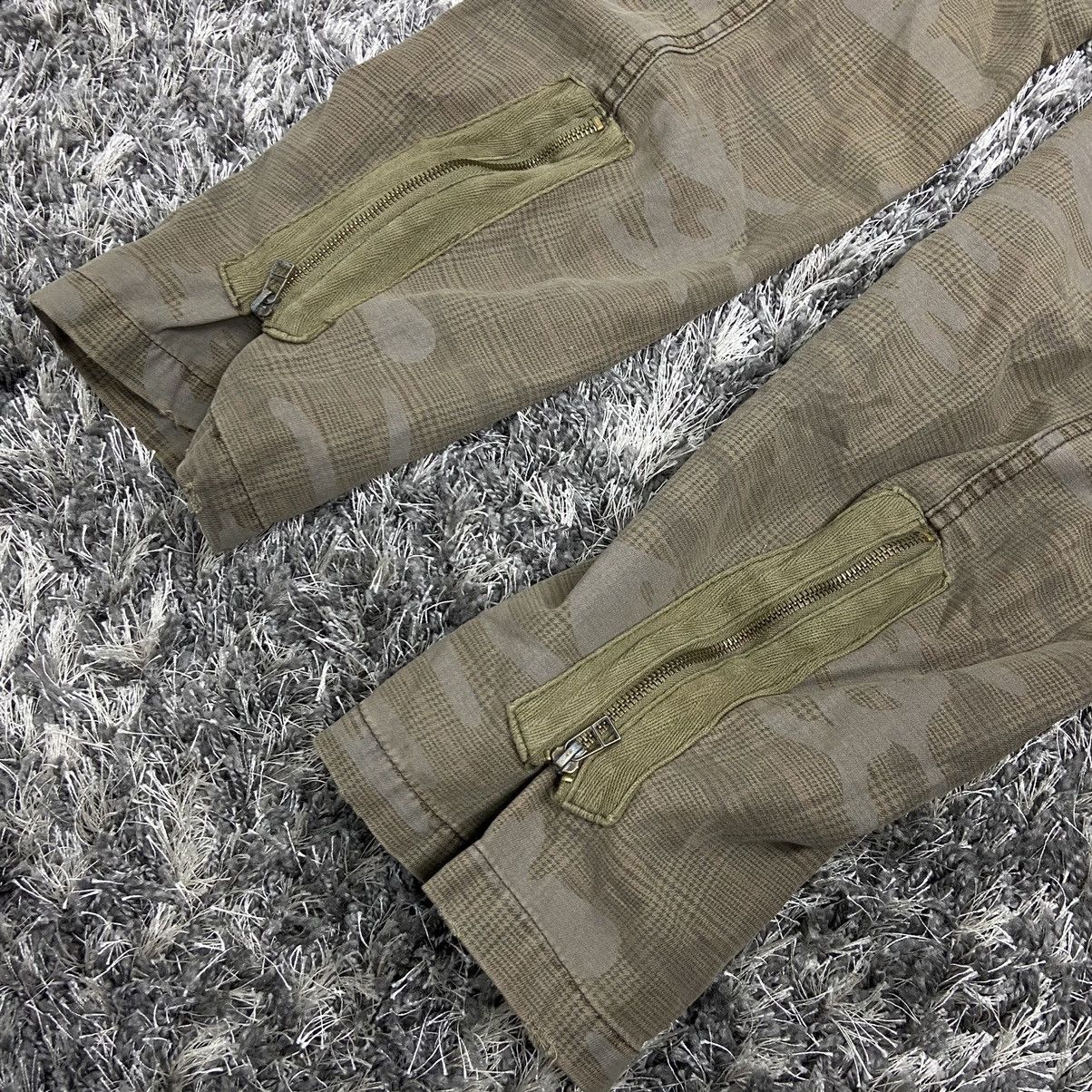 Japanese Brand MULTIPOCKET TACTICAL CARGO BONDAGE PANTS 3207 Size US 33 - 7 Thumbnail