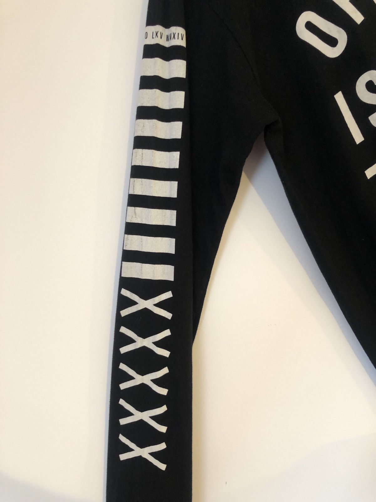 Other *RARE* 2014 Official Issue XO The Weeknd Long Sleeve Size US L / EU 52-54 / 3 - 3 Thumbnail