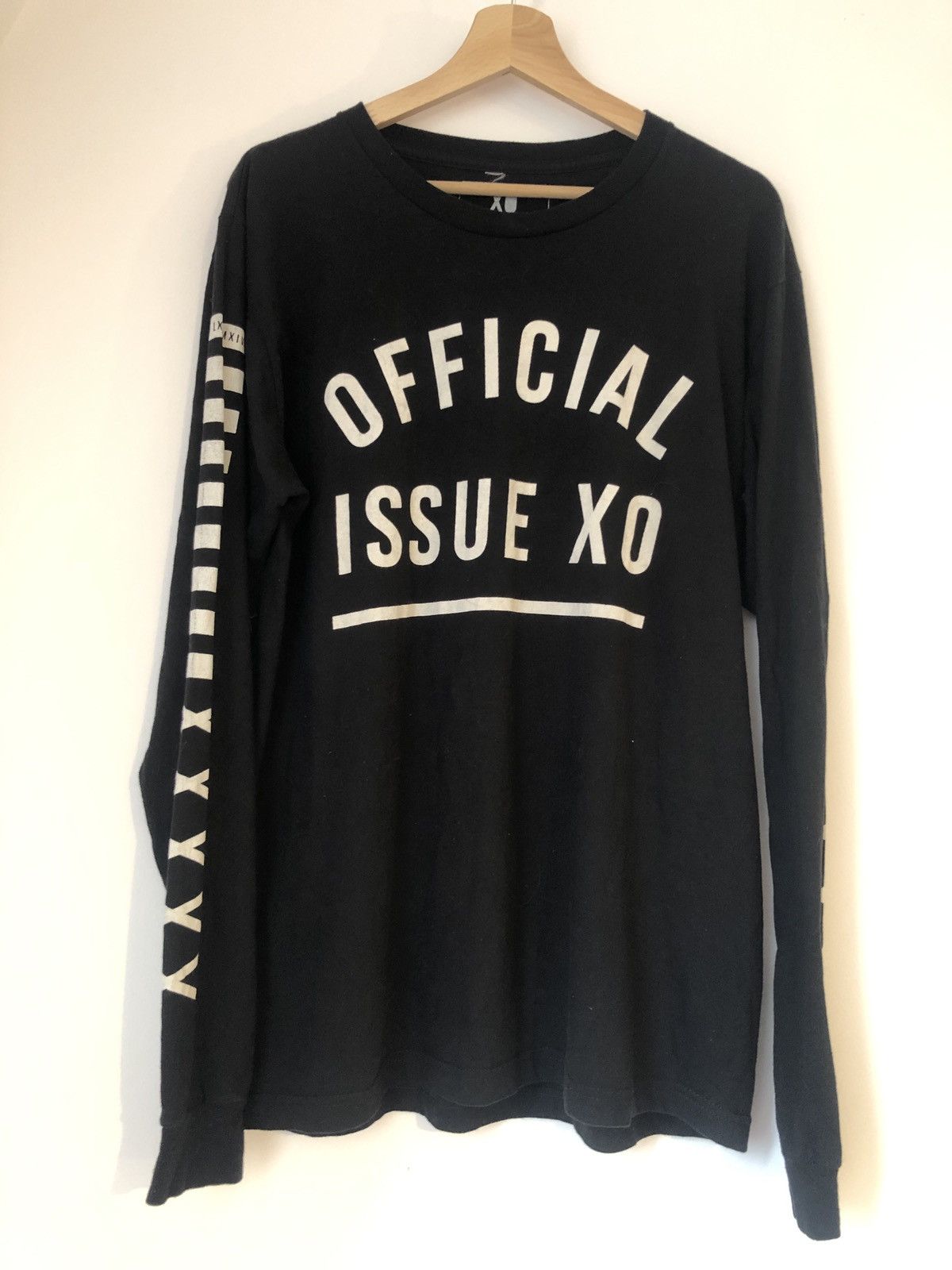 Other *RARE* 2014 Official Issue XO The Weeknd Long Sleeve Size US L / EU 52-54 / 3 - 1 Thumbnail