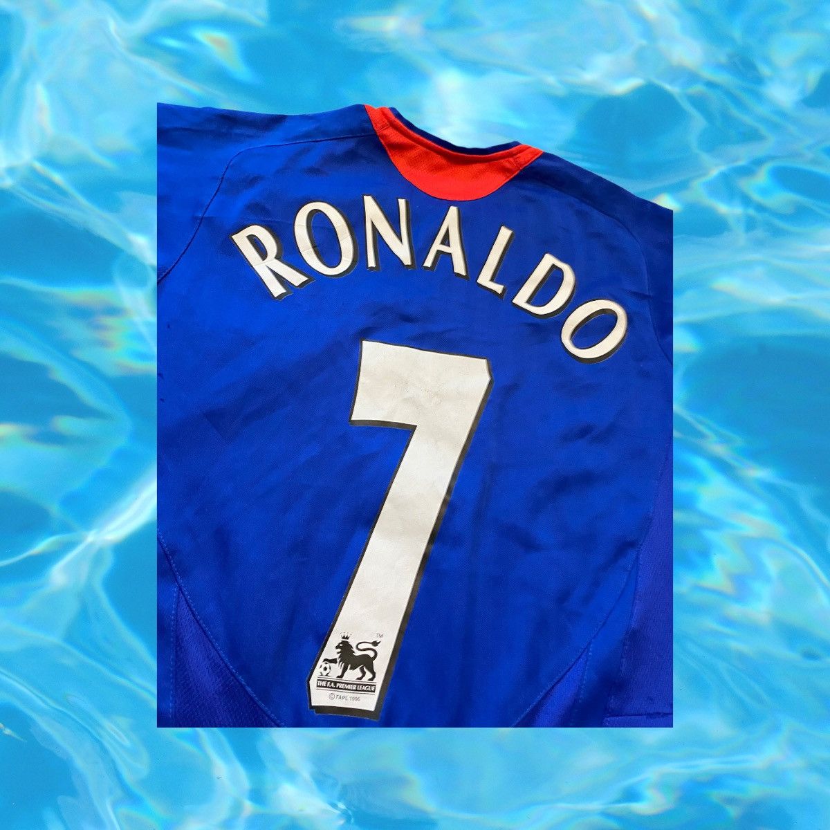 Nike 2005-06 Cristiano Ronaldo Manchester United Shirt Size US S / EU 44-46 / 1 - 2 Thumbnail