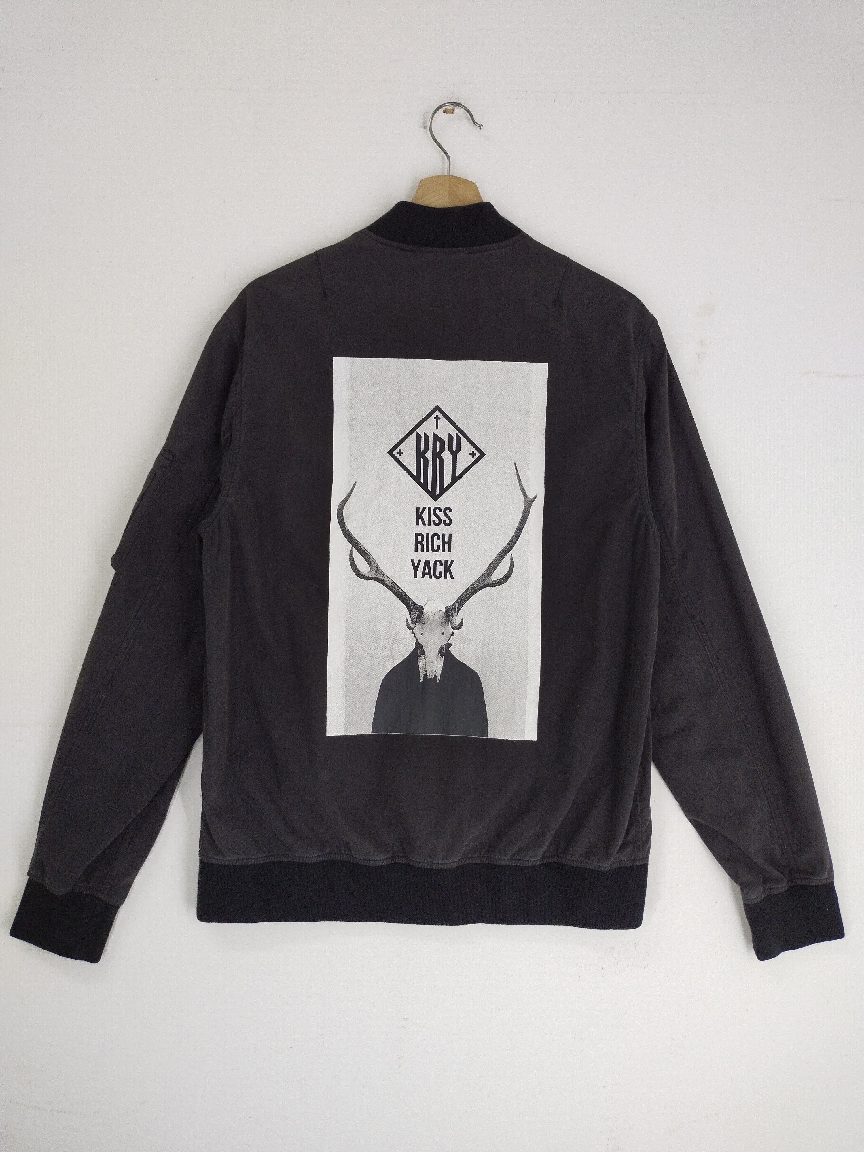 Japanese Brand × Vintage Vintage KRYCLOTHING "KISS RICH YACK" Jacket Size US S / EU 44-46 / 1 - 1 Thumbnail