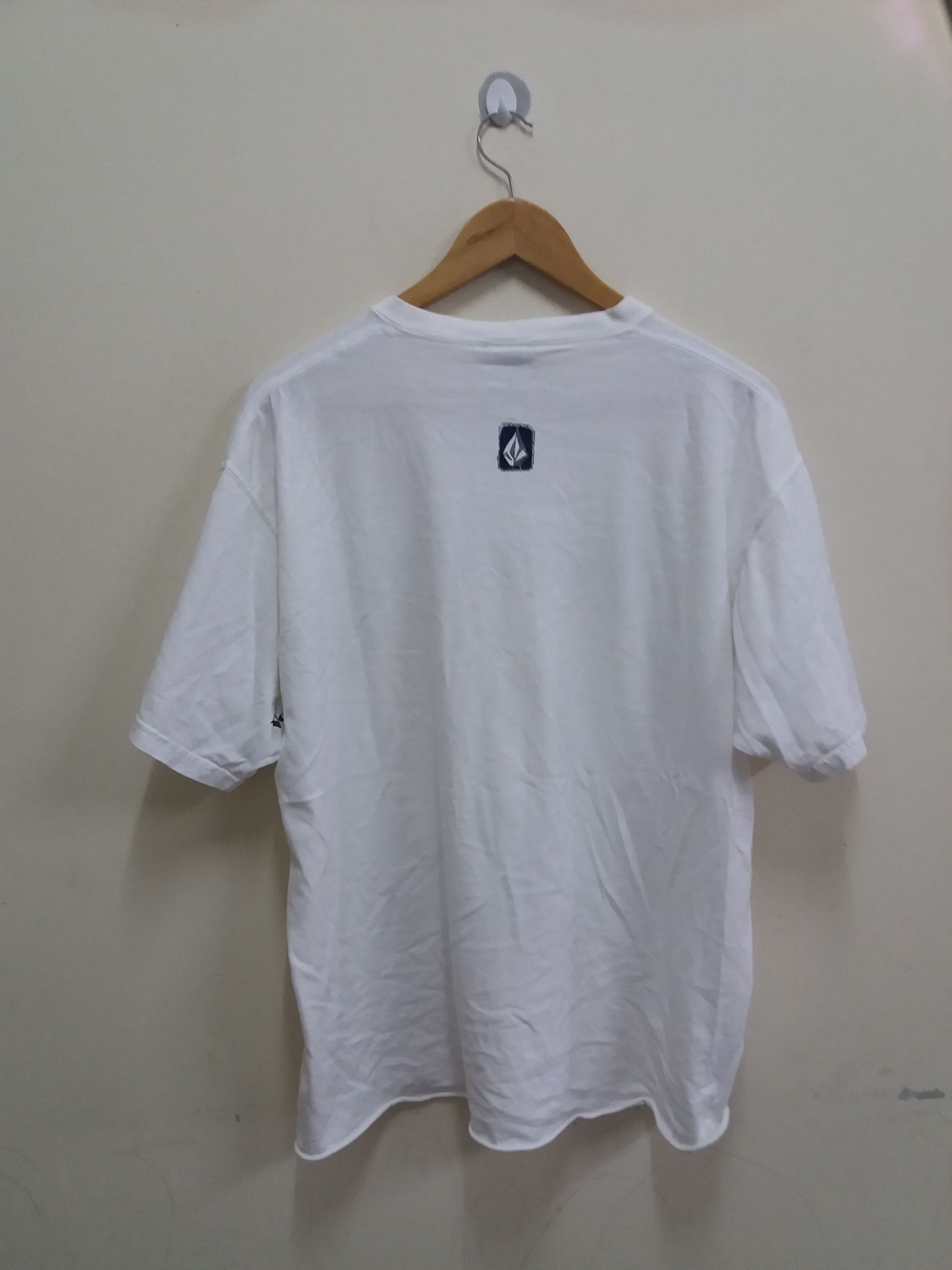 Vintage Vintage Volcom Stone streetwear/skateboarding t-shirt Size US L / EU 52-54 / 3 - 3 Thumbnail