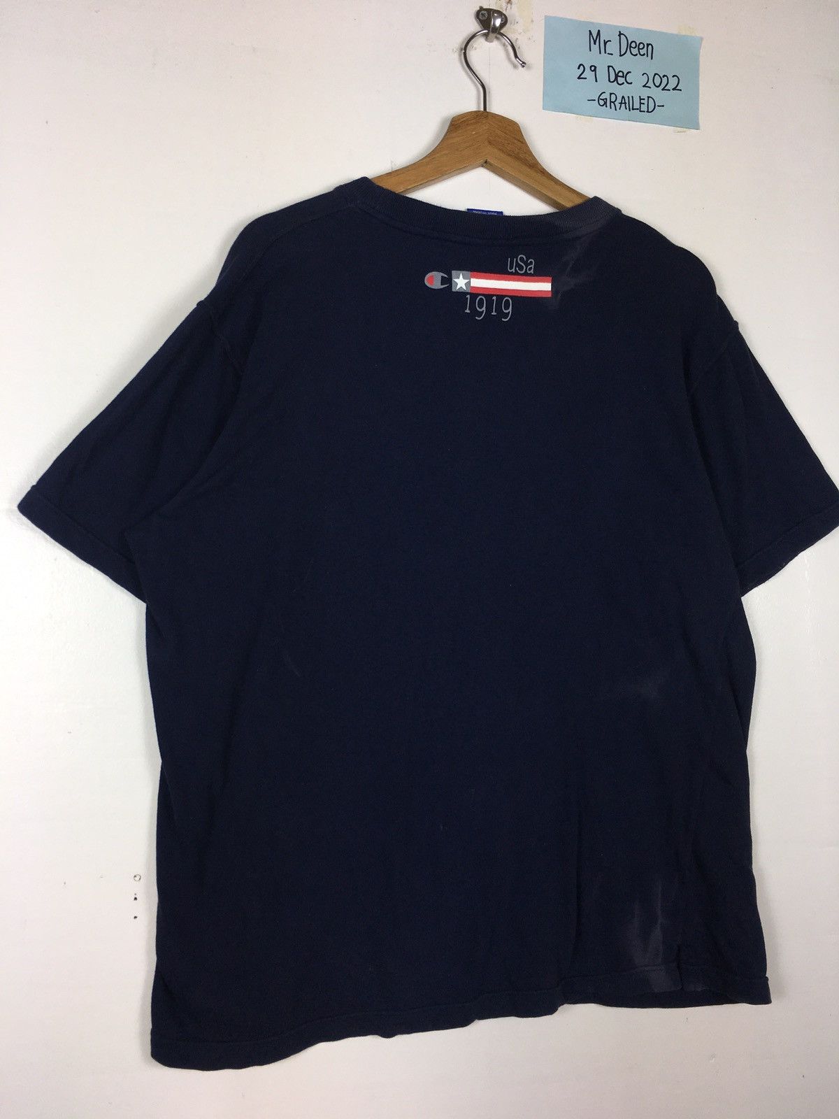 Champion Rare Champion USA Big Logo Spellout Tshirt Size US L / EU 52-54 / 3 - 12 Thumbnail