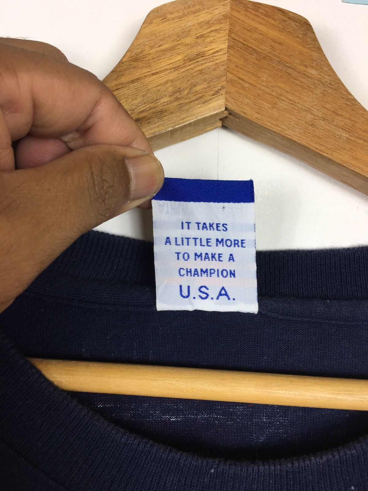 Champion Rare Champion USA Big Logo Spellout Tshirt Size US L / EU 52-54 / 3 - 8 Thumbnail