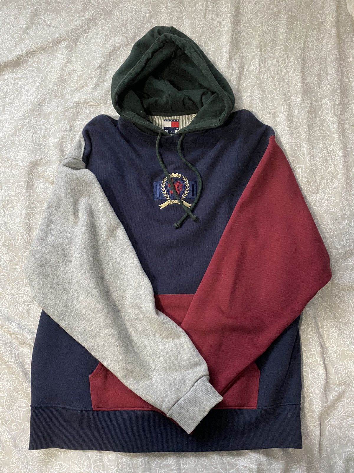 Kith tommy hilfiger hoodie hotsell