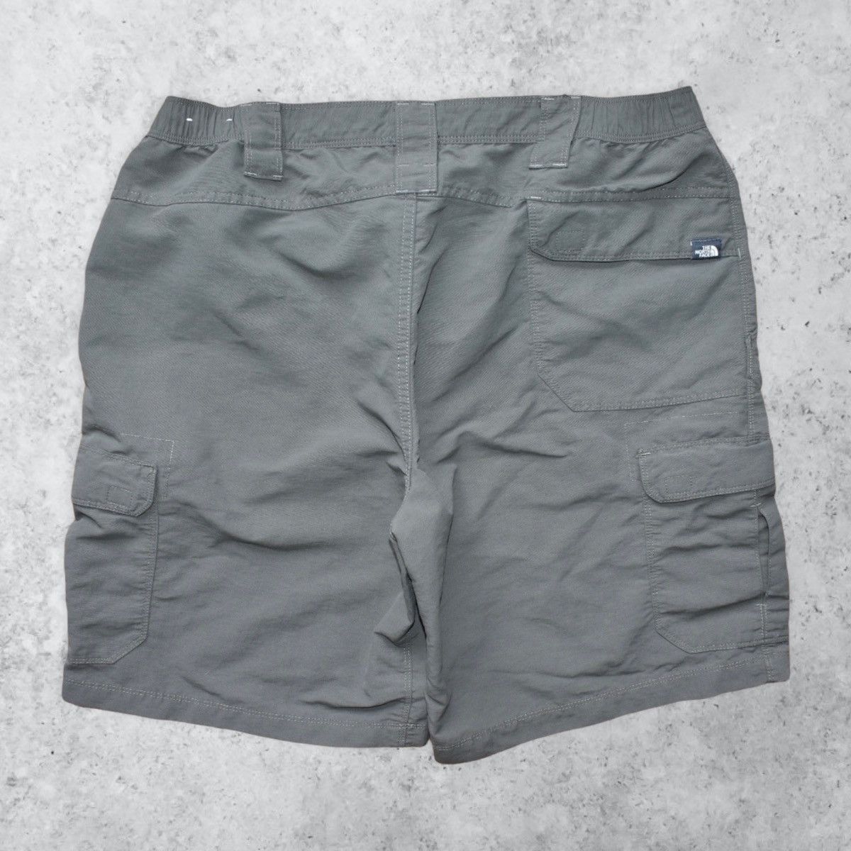 The North Face Vintage The North Face Cargo Shorts (L) Size US 34 / EU 50 - 2 Thumbnail