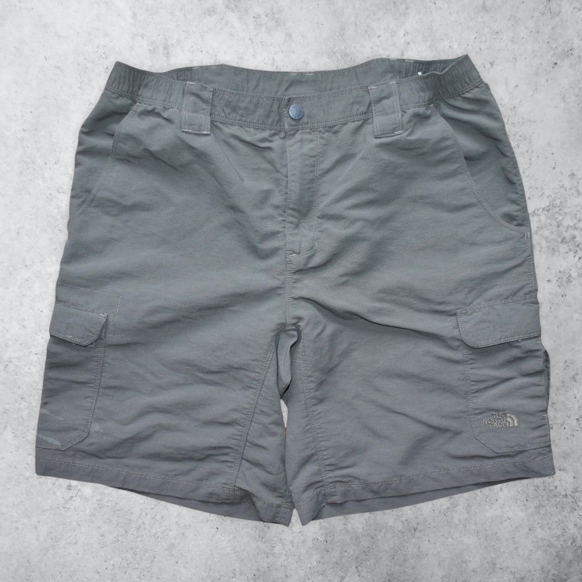 The North Face Vintage The North Face Cargo Shorts (L) Size US 34 / EU 50 - 1 Thumbnail