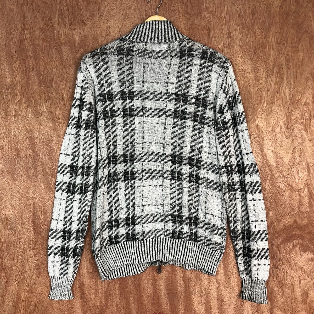 In The Attic In The Attic Grey checkered sweater Knitwear #6054 Size US L / EU 52-54 / 3 - 10 Thumbnail