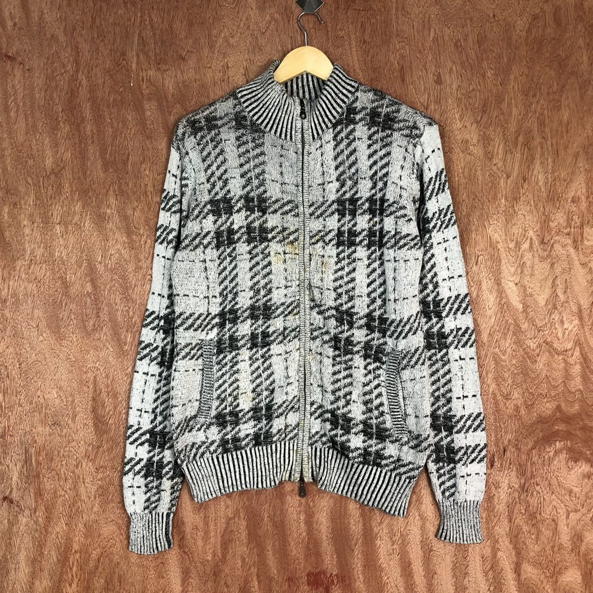 In The Attic In The Attic Grey checkered sweater Knitwear #6054 Size US L / EU 52-54 / 3 - 1 Thumbnail