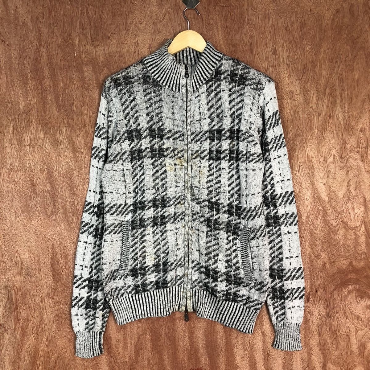In The Attic In The Attic Grey checkered sweater Knitwear #6054 Size US L / EU 52-54 / 3 - 3 Thumbnail