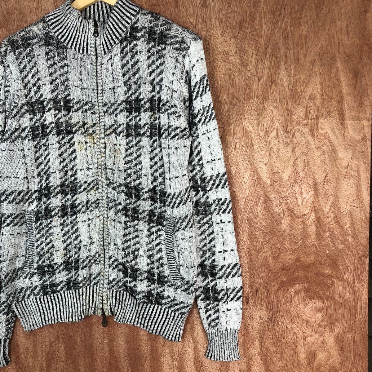 In The Attic In The Attic Grey checkered sweater Knitwear #6054 Size US L / EU 52-54 / 3 - 5 Thumbnail