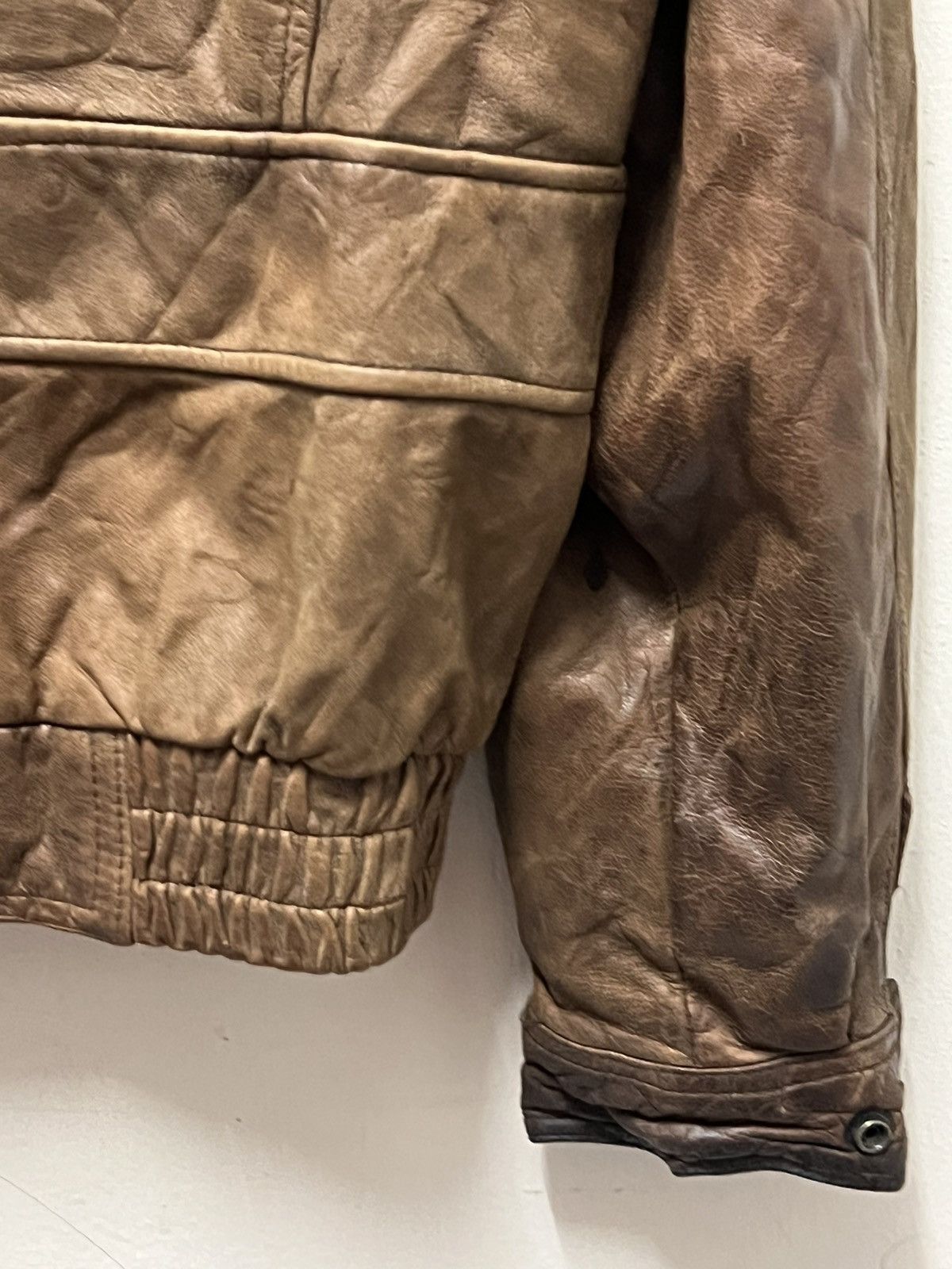 Vintage Suntory coffee Boss Classic zipper leather jacket big logo Size US L / EU 52-54 / 3 - 10 Thumbnail