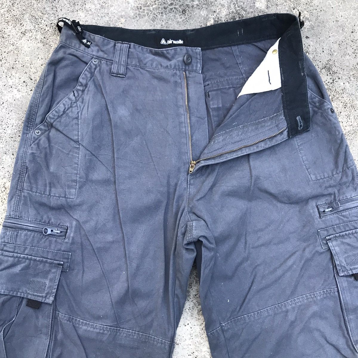 Airwalk Vintage Airwalk 9 Pockets Faded Tactical Cargo Pants Size US 31 - 8 Thumbnail