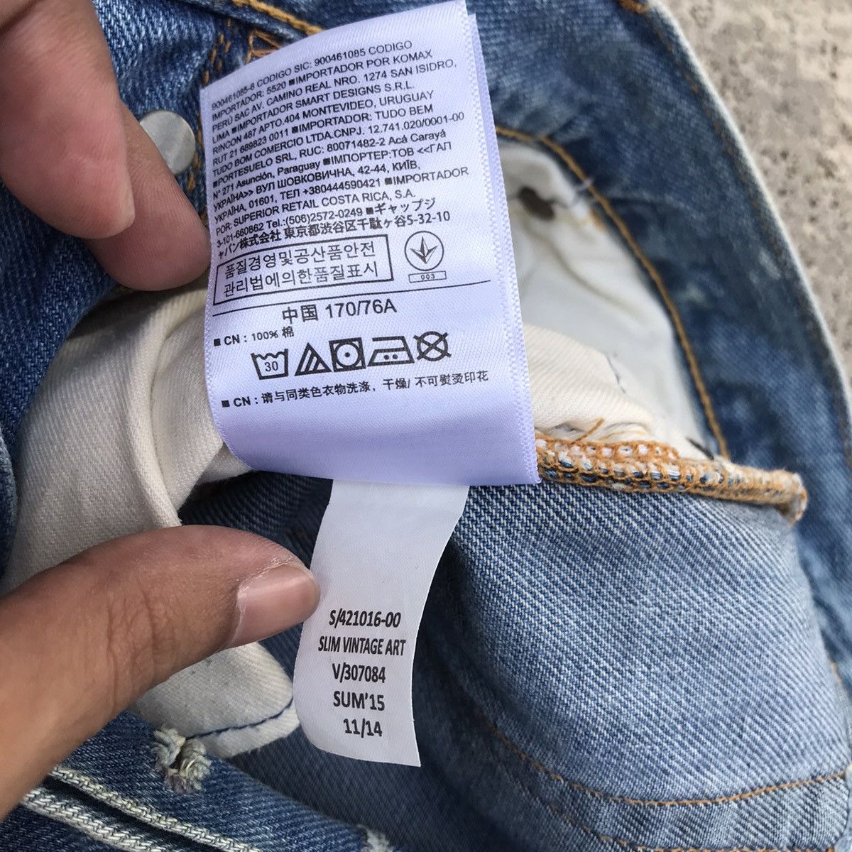 Japanese Brand Vintage Gap Denim Paint Splattered Faded Light Wash Jeans Size US 32 / EU 48 - 13 Thumbnail
