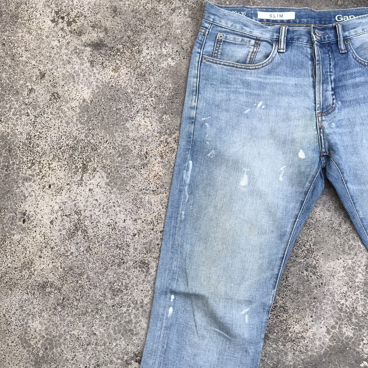 Japanese Brand Vintage Gap Denim Paint Splattered Faded Light Wash Jeans Size US 32 / EU 48 - 4 Thumbnail
